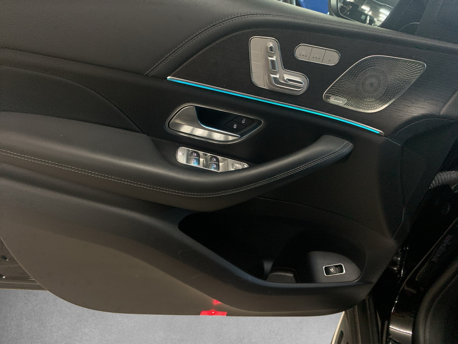 MERCEDES-BENZ GLE 450 AMG Line 4Matic-image-8