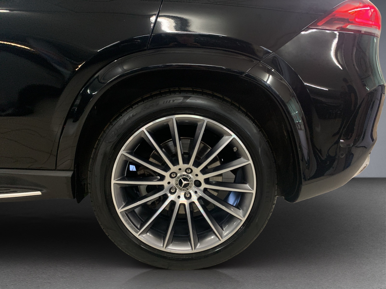 MERCEDES-BENZ GLE 450 AMG Line 4Matic-image-10