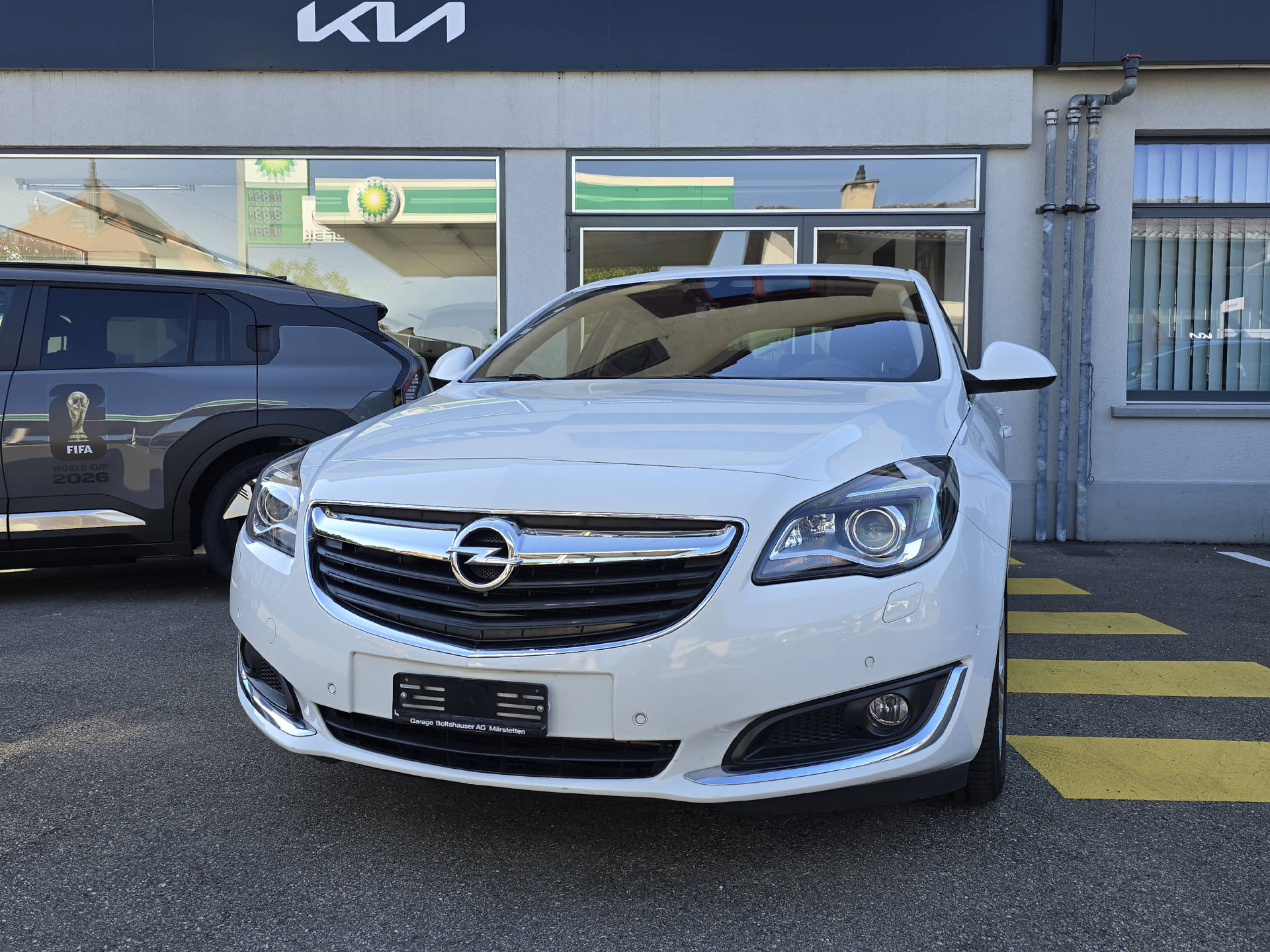 OPEL Insignia 2.0 T Edition-image-0