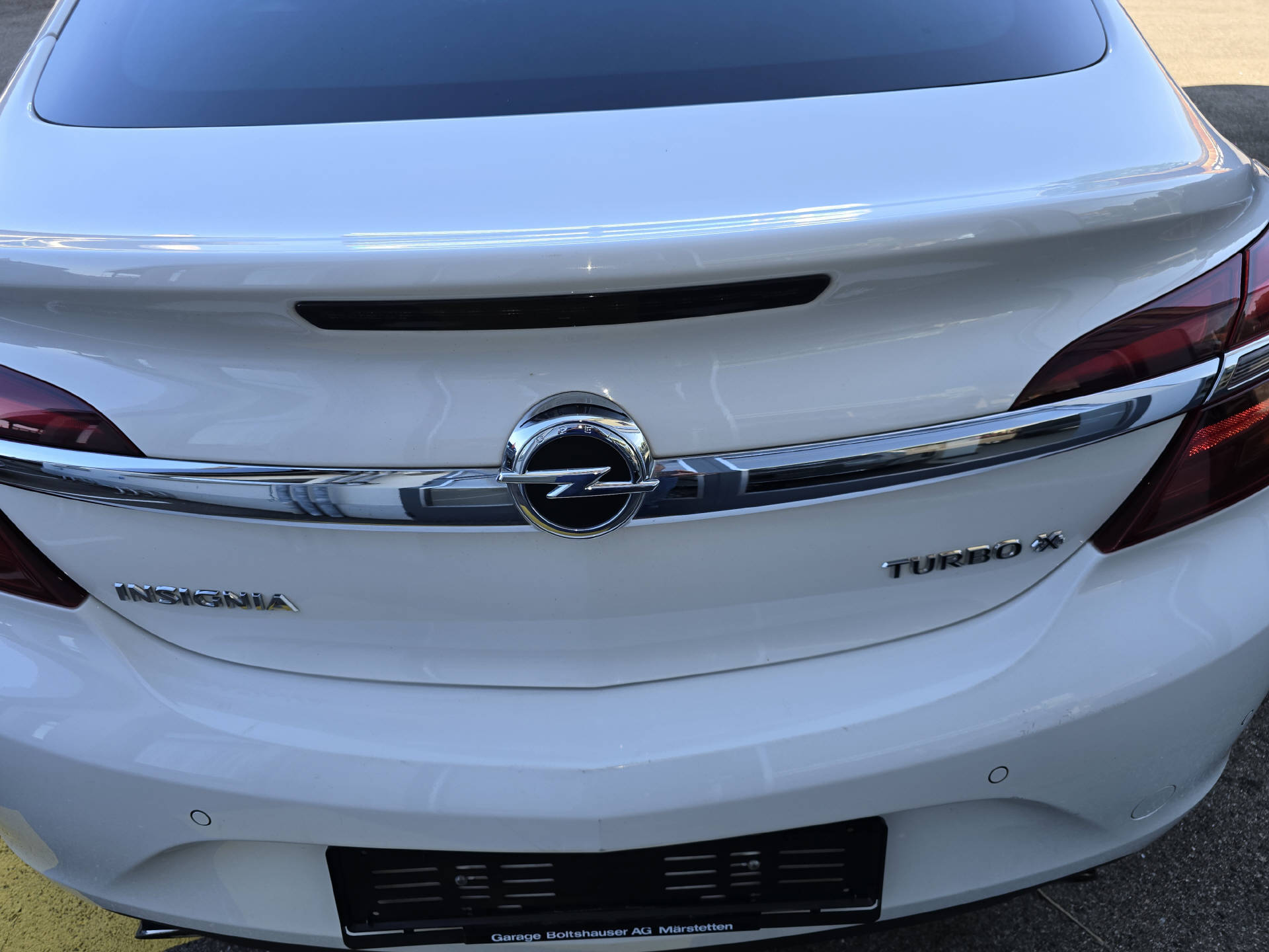 OPEL Insignia 2.0 T Edition-image-3