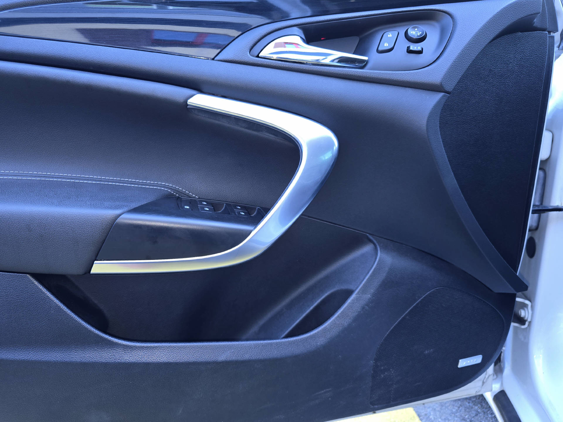 OPEL Insignia 2.0 T Edition-image-7