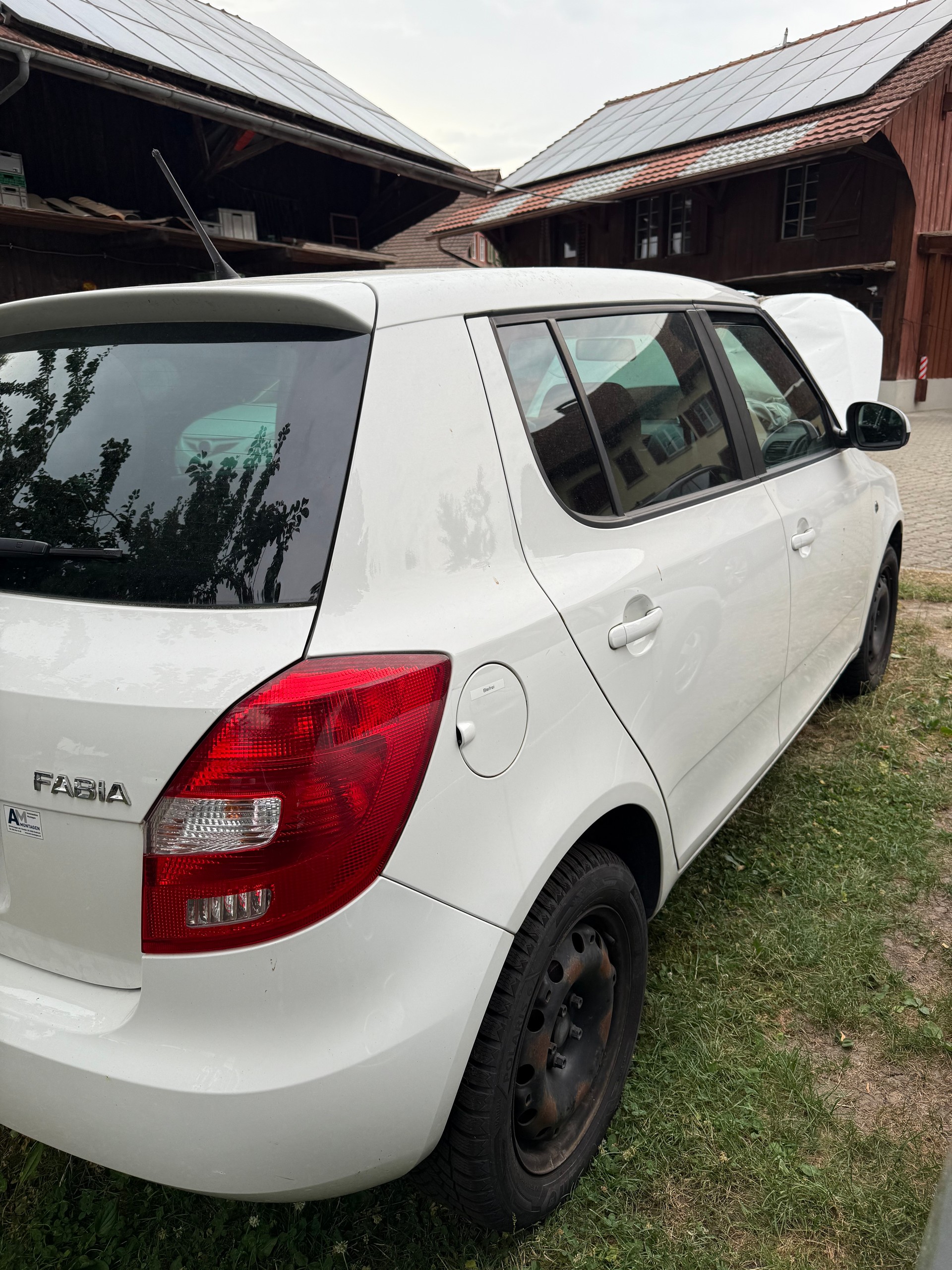 SKODA Fabia 1.2 Ambition-image-4