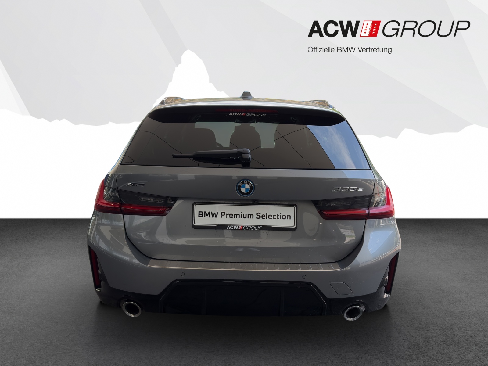 BMW 330e xDrive Touring-image-3