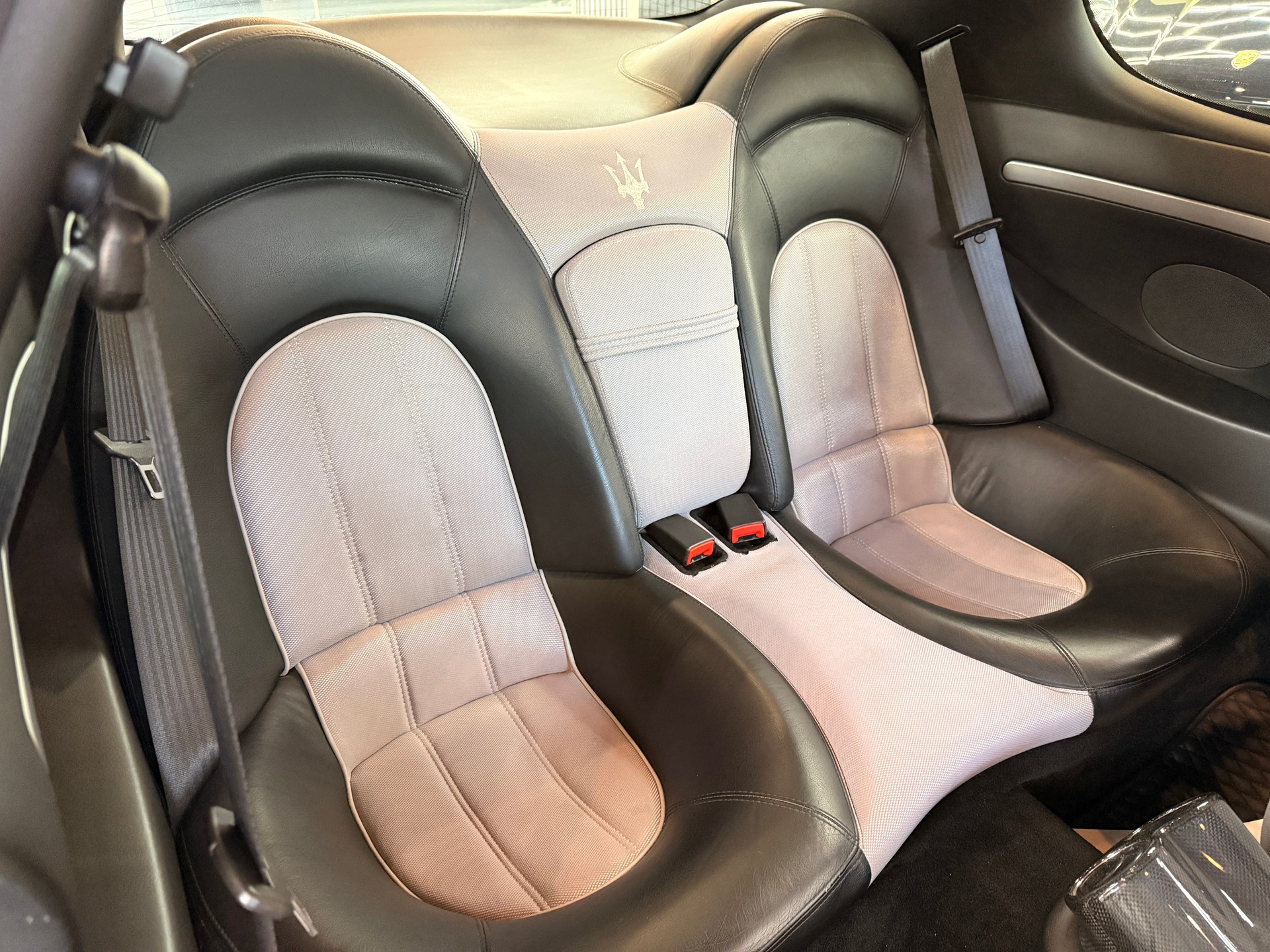 MASERATI Coupé GranSport-image-14