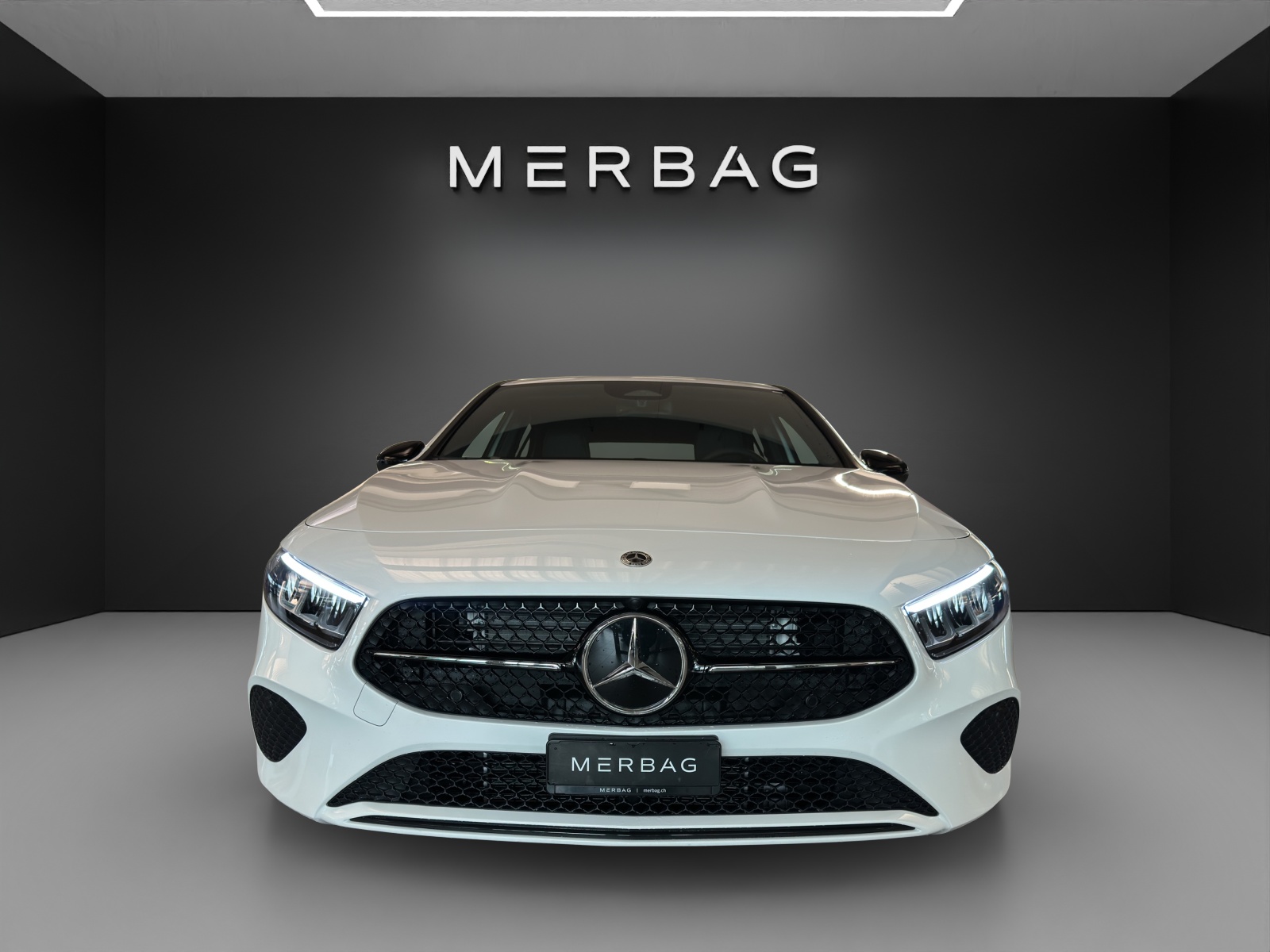 MERCEDES-BENZ A 200 Night Star 7G-DCT-image-1
