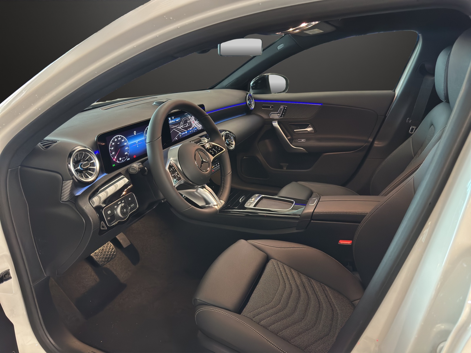 MERCEDES-BENZ A 200 Night Star 7G-DCT-image-8