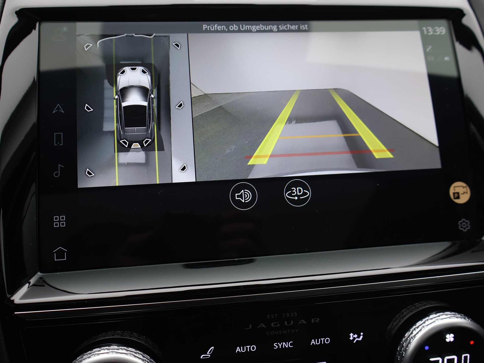JAGUAR E-Pace 2.0 I4 250 R-Dynamic SE AWD-image-12