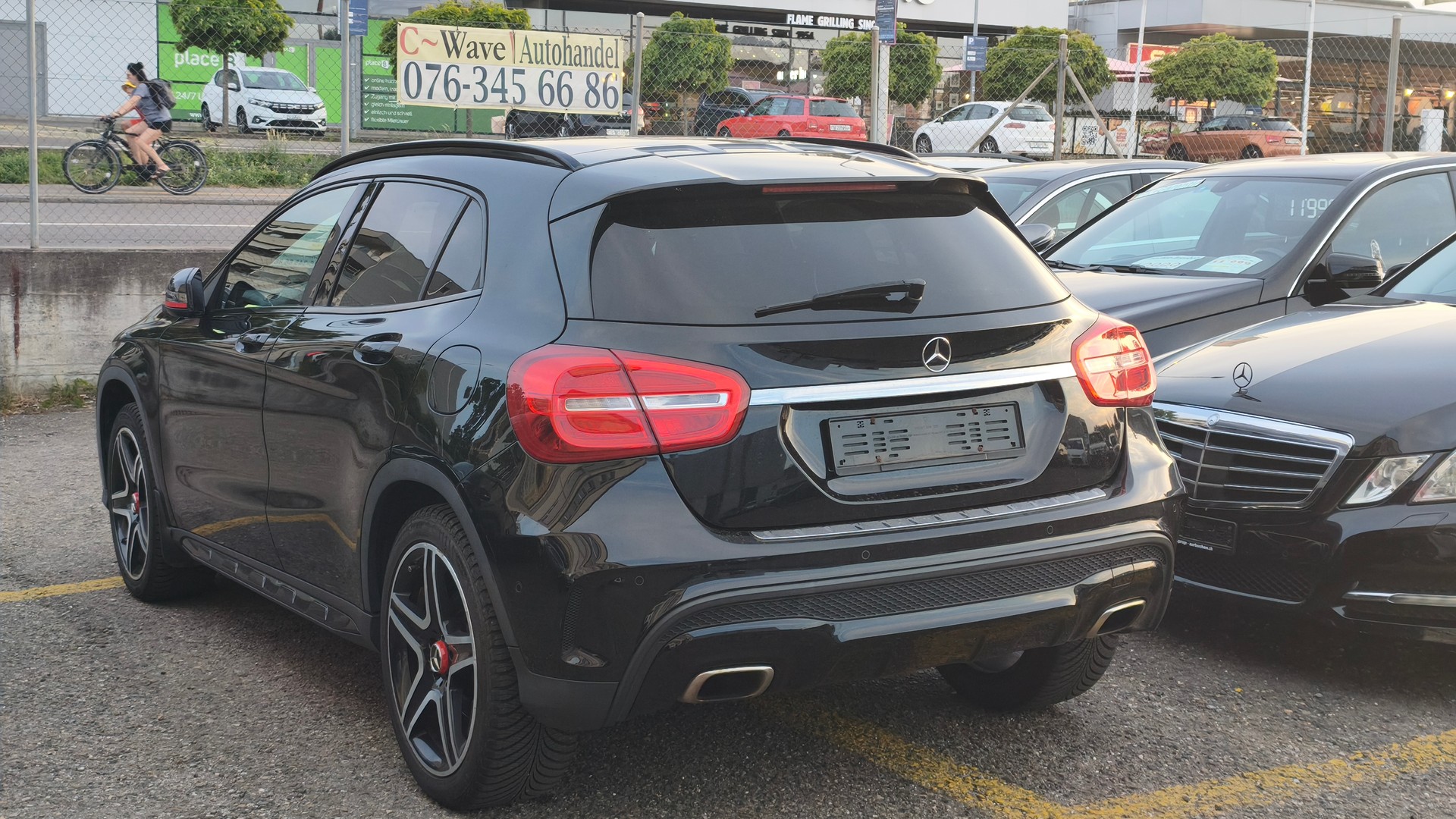 MERCEDES-BENZ GLA 250 AMG Line 4Matic 7G-DCT-image-7