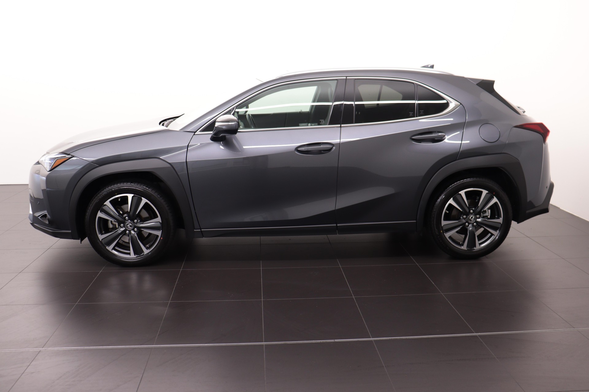 LEXUS UX 250h Comfort-image-1