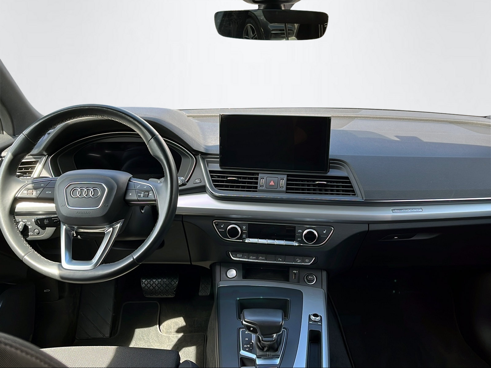 AUDI Q5 Sportback 2.0 40 TDI Black Edition quattro S-Tronic-image-9