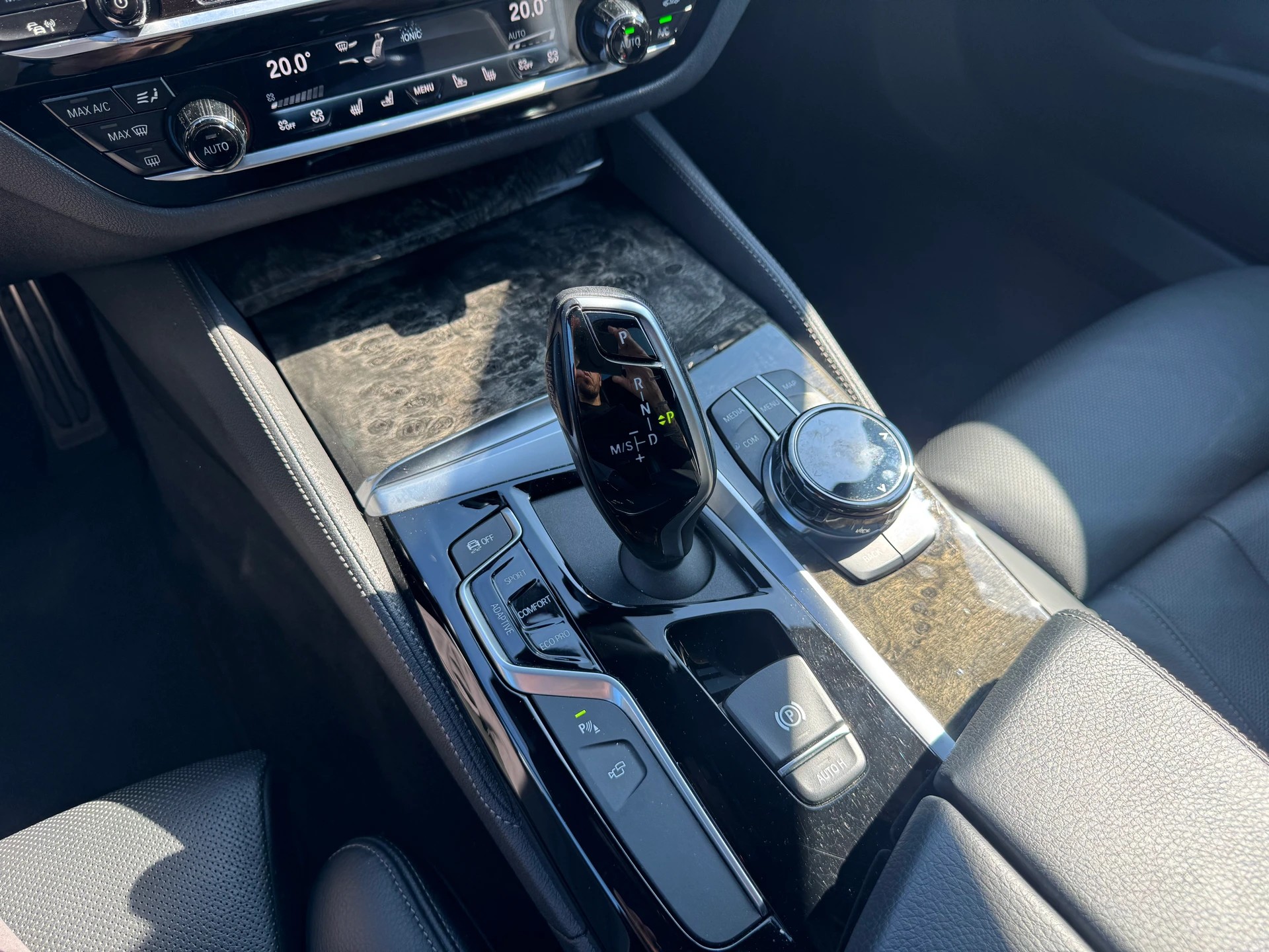 BMW M550d xDrive Touring Steptronic-image-6