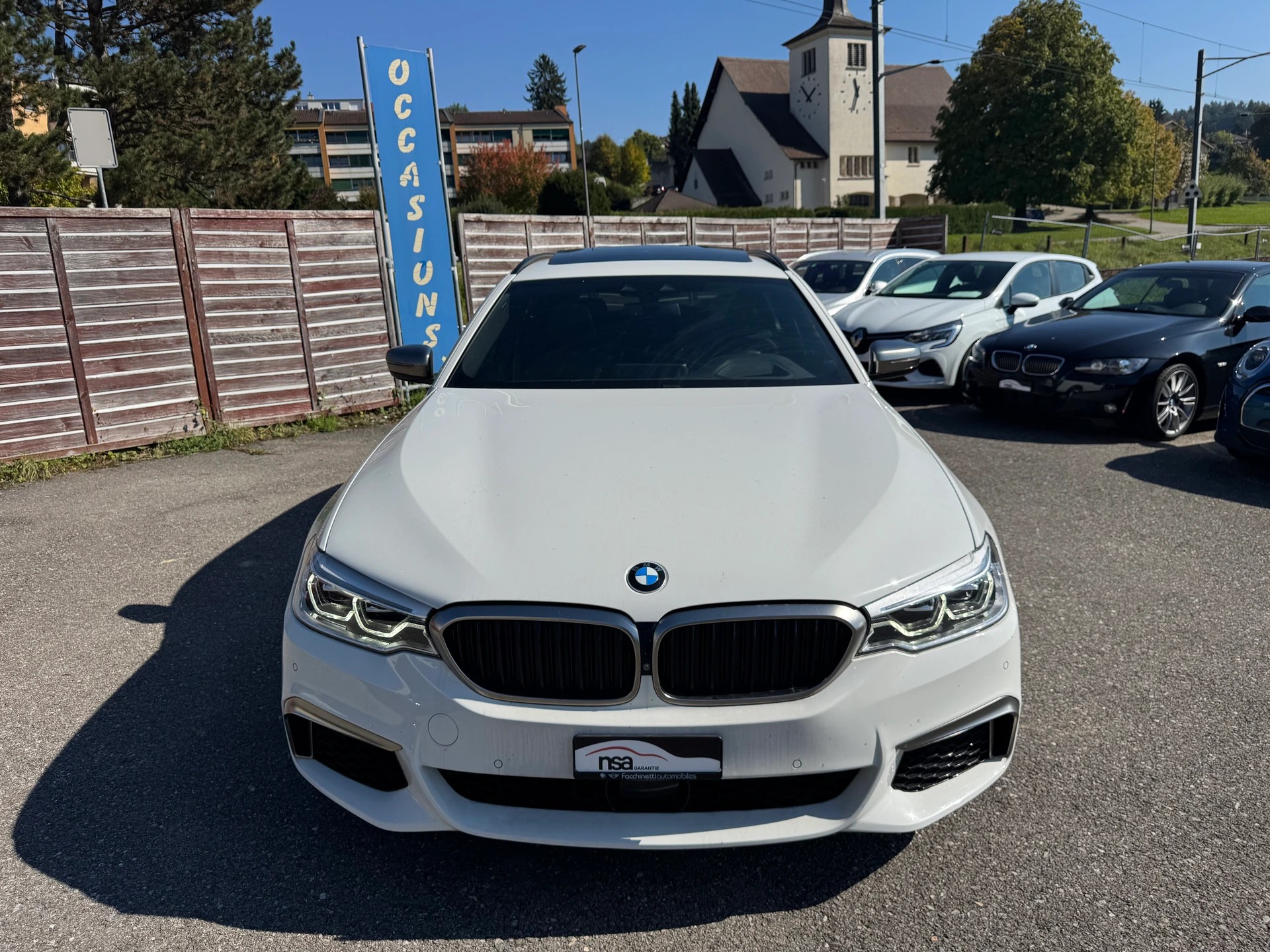 BMW M550d xDrive Touring Steptronic-image-1