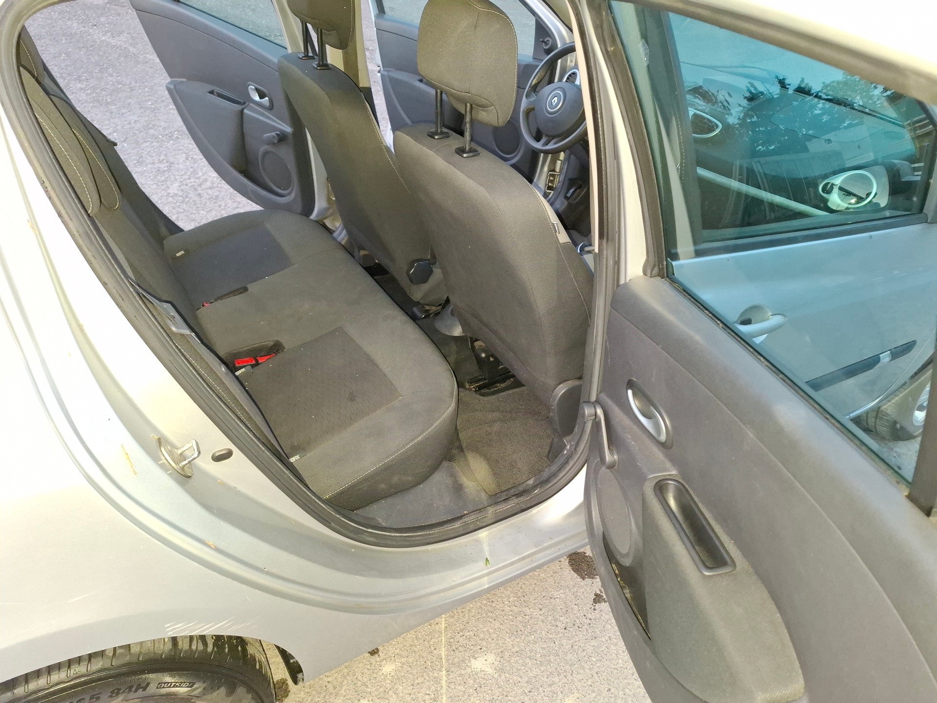 RENAULT Clio 1.2 16V Expression-image-9