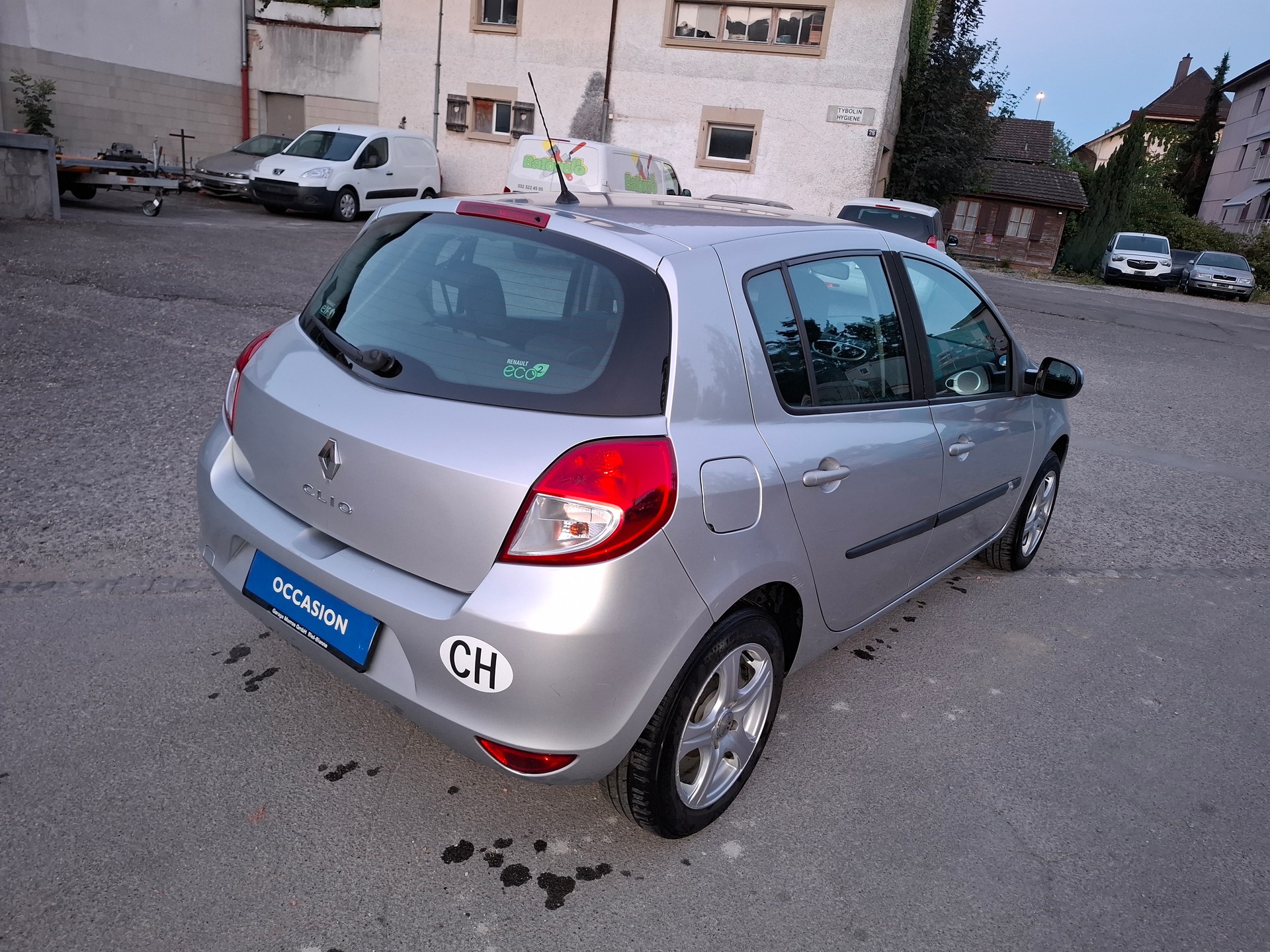 RENAULT Clio 1.2 16V Expression-image-5