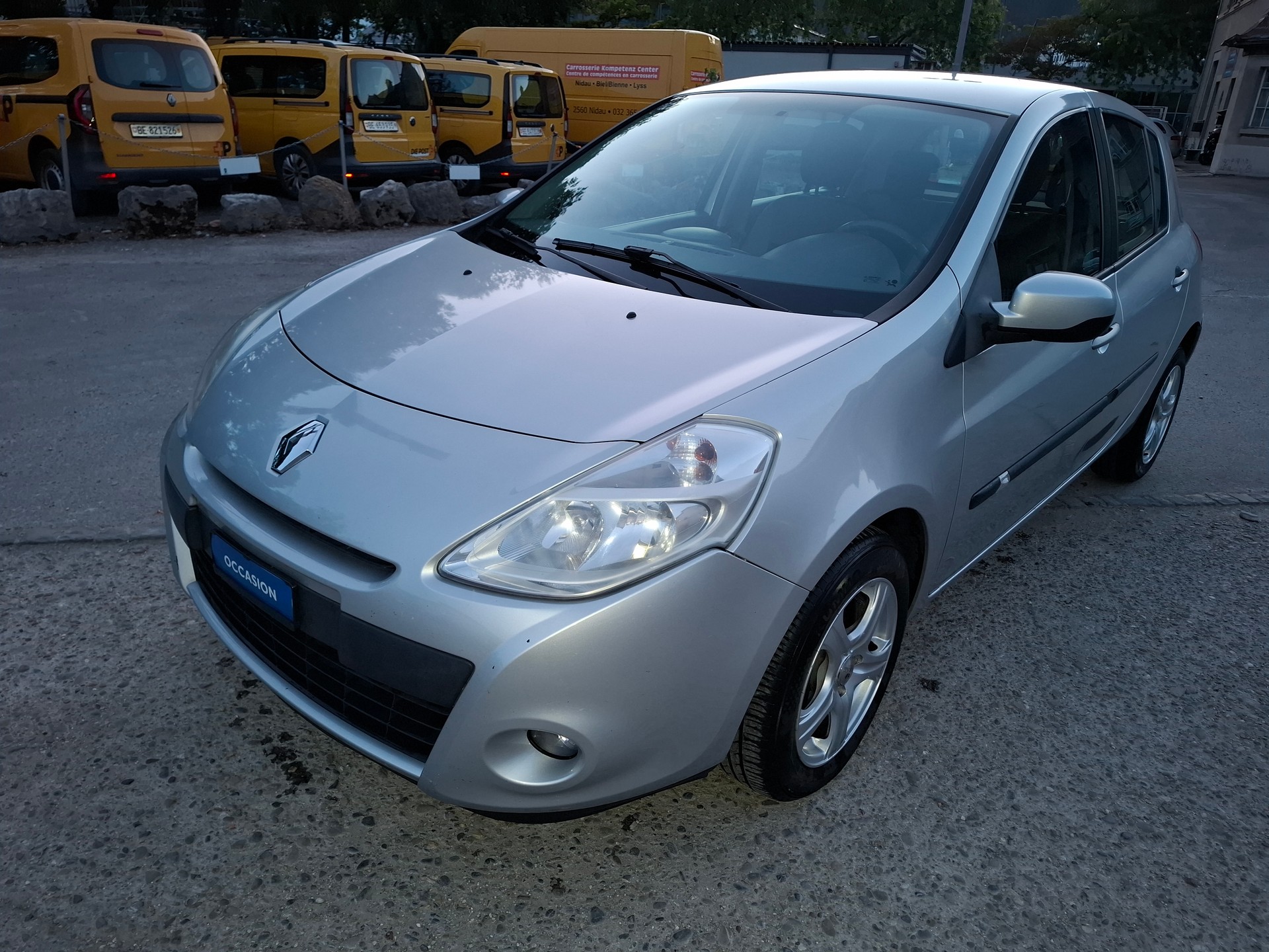 RENAULT Clio 1.2 16V Expression-image-1