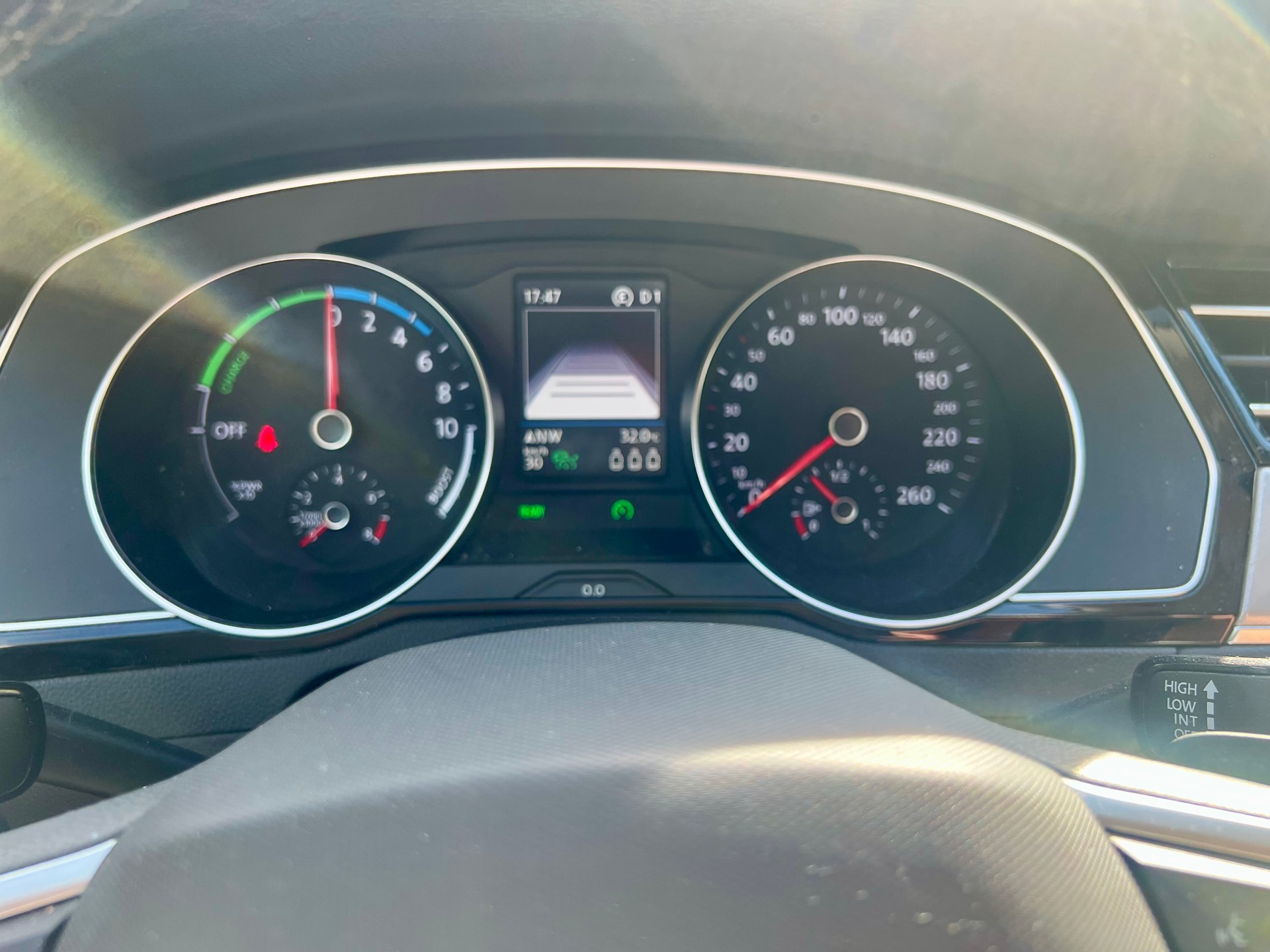 VW Passat Variant 1.4 TSI GTE Hybrid DSG-image-11