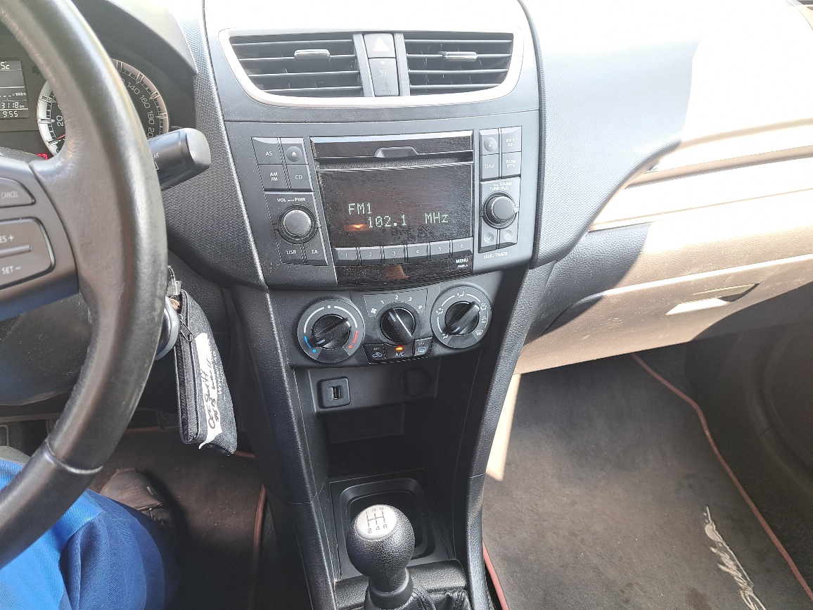 SUZUKI Swift 1.2i 16V PizSulai 4x4-image-6