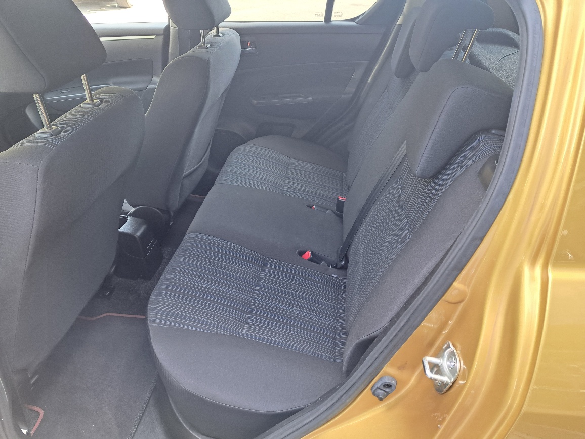SUZUKI Swift 1.2i 16V PizSulai 4x4-image-8
