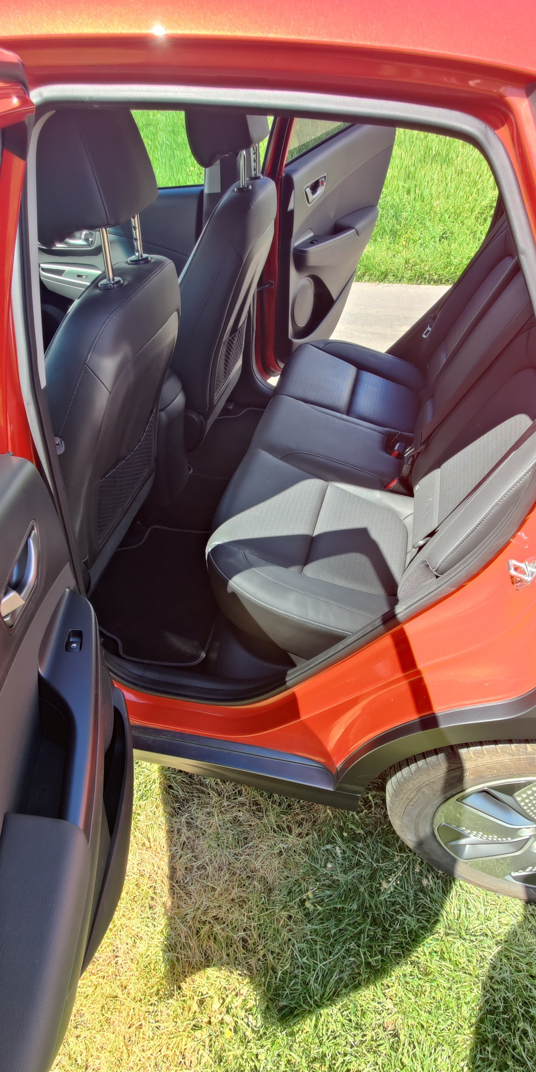 HYUNDAI 64 kWh Electric Vertex-image-12