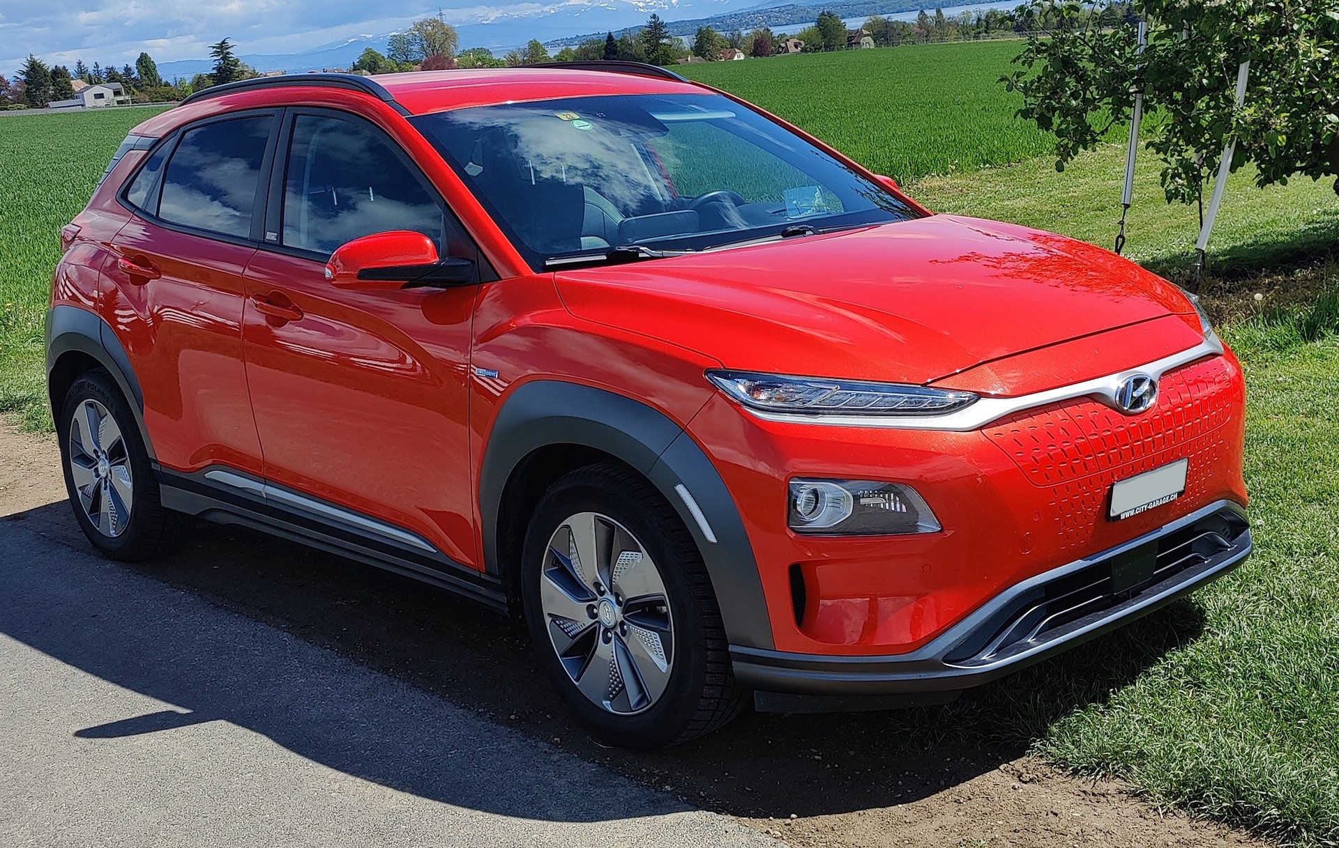 HYUNDAI 64 kWh Electric Vertex-image-0