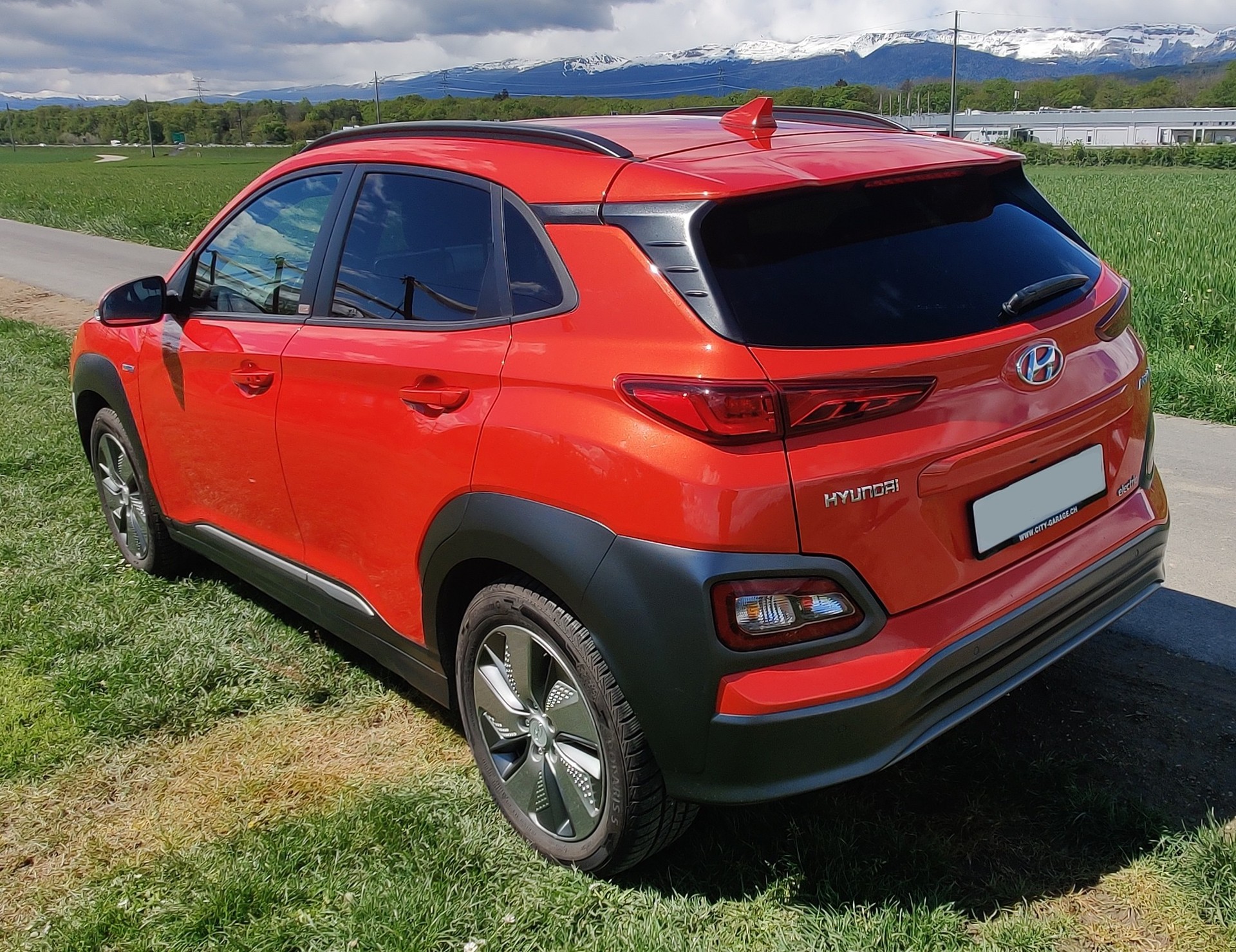 HYUNDAI 64 kWh Electric Vertex-image-4