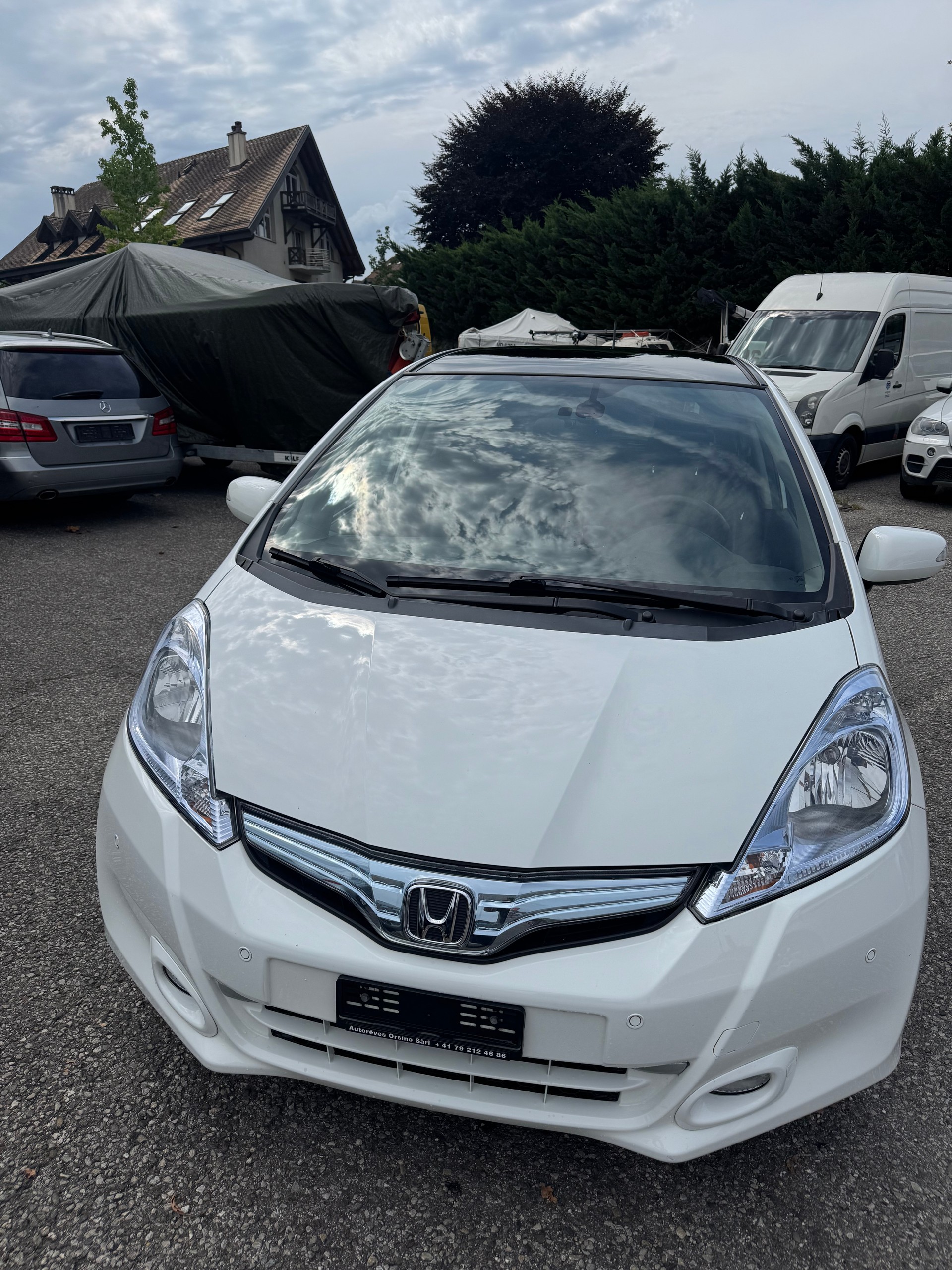 HONDA Jazz 1.3i Hybrid Exclusive CVT-image-1