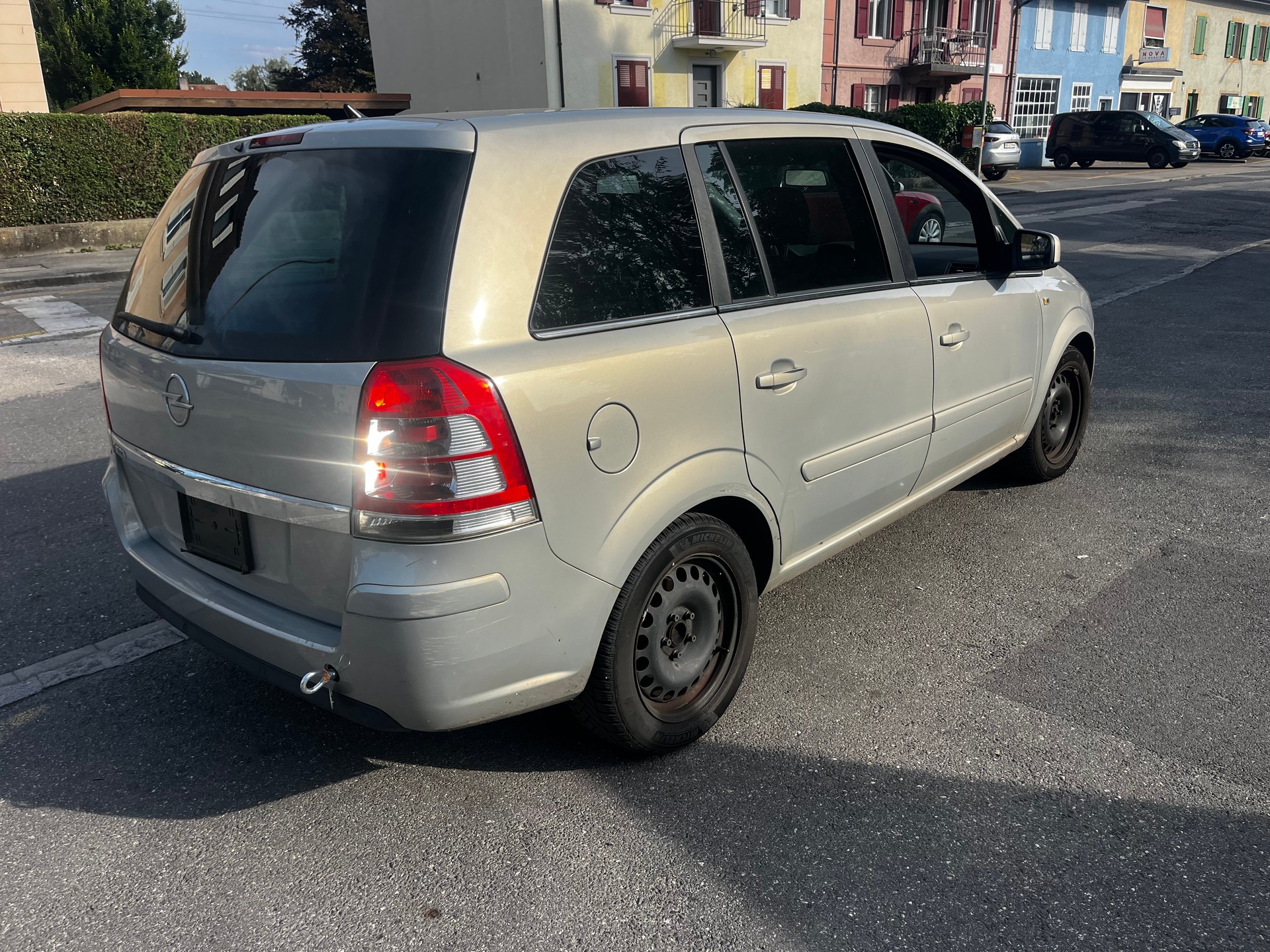 OPEL Zafira 1.8i 16V-image-2