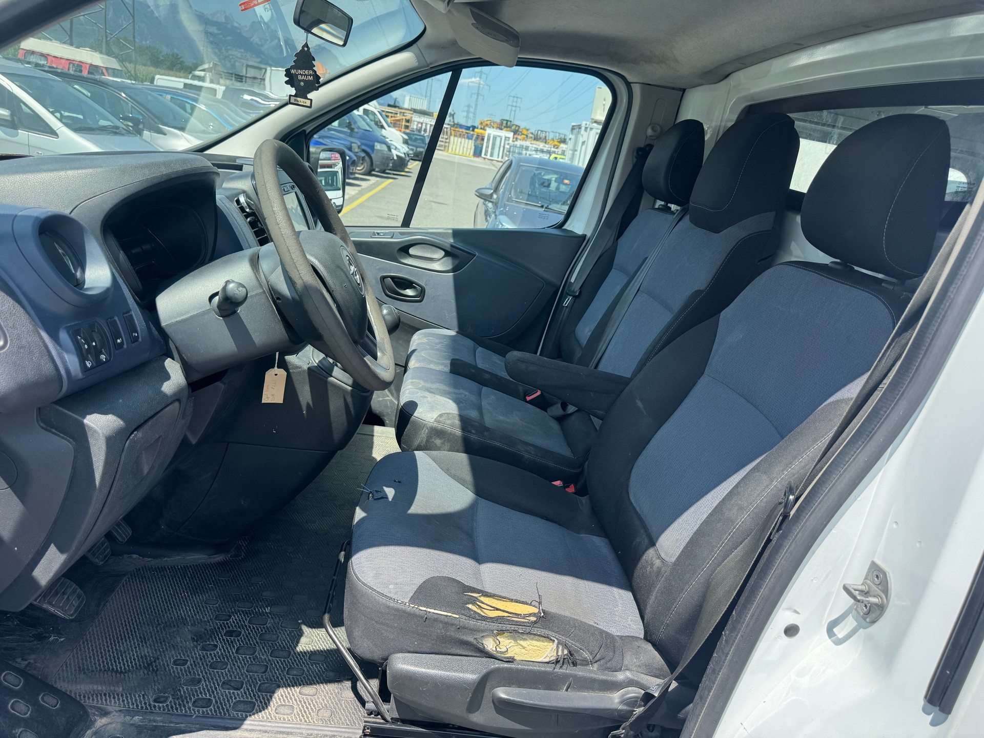 OPEL Vivaro 1.6 CDTI 2.7t L1H1-image-9