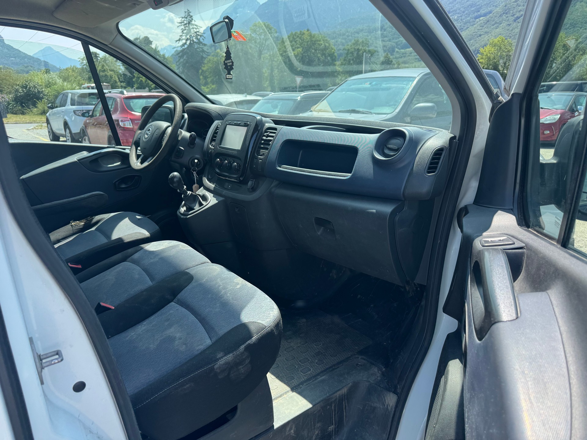 OPEL Vivaro 1.6 CDTI 2.7t L1H1-image-10