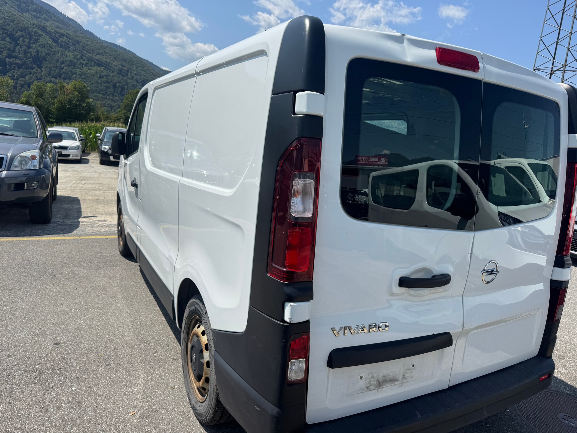 OPEL Vivaro 1.6 CDTI 2.7t L1H1-image-11