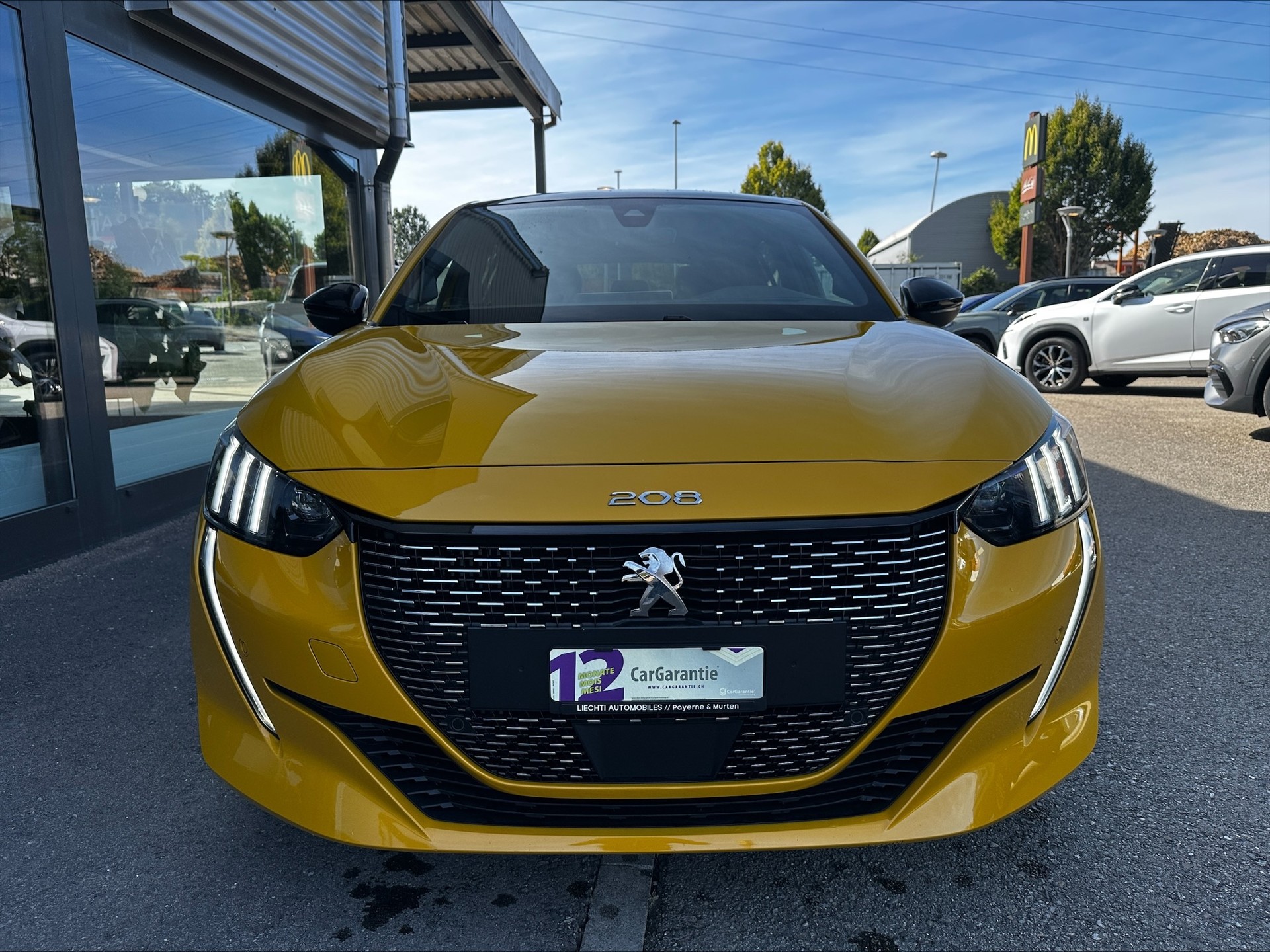 PEUGEOT 208 1.5 BlueHDi GT Line-image-2