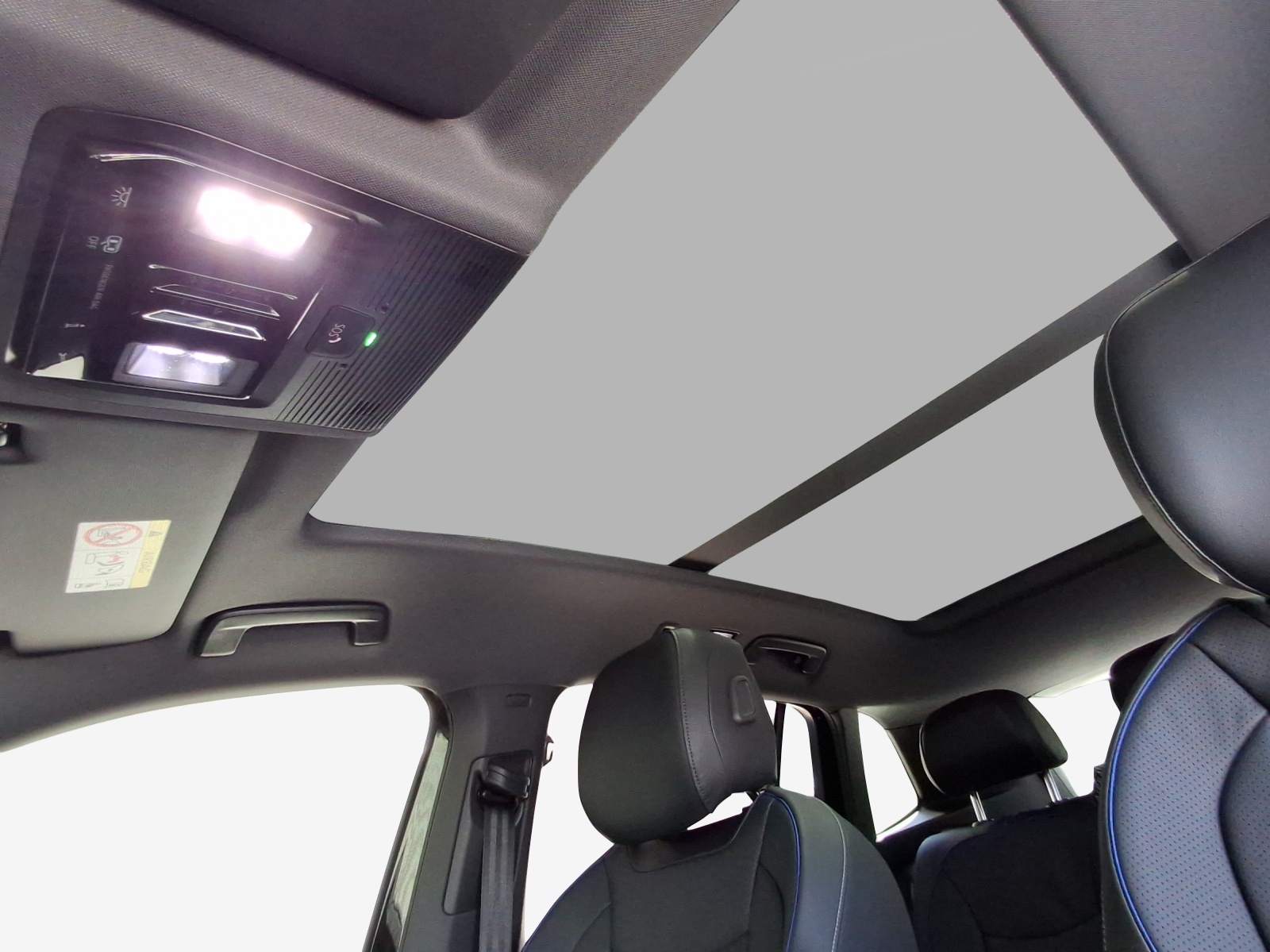 VW Tiguan 2.0 TSI DSG R-Line Plus 4Motion-image-13