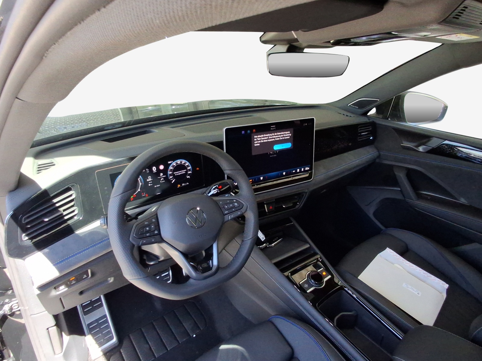 VW Tiguan 2.0 TSI DSG R-Line Plus 4Motion-image-7