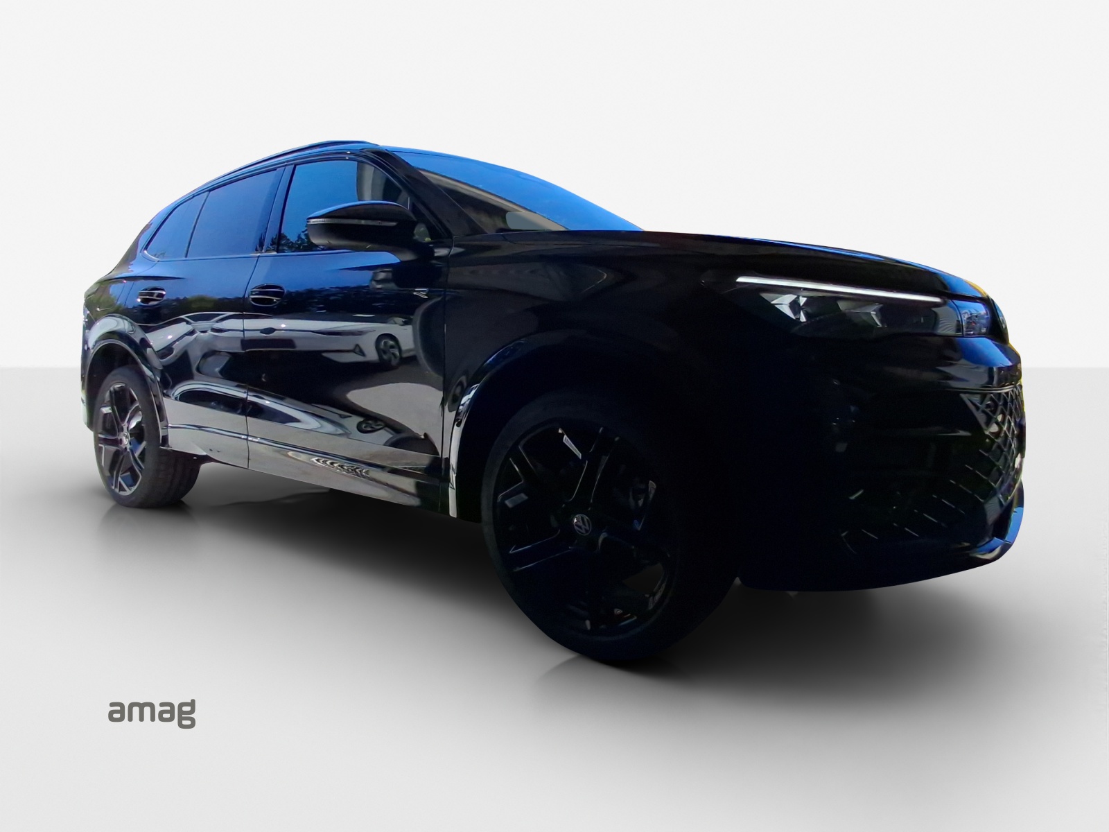 VW Tiguan 2.0 TSI DSG R-Line Plus 4Motion-image-5