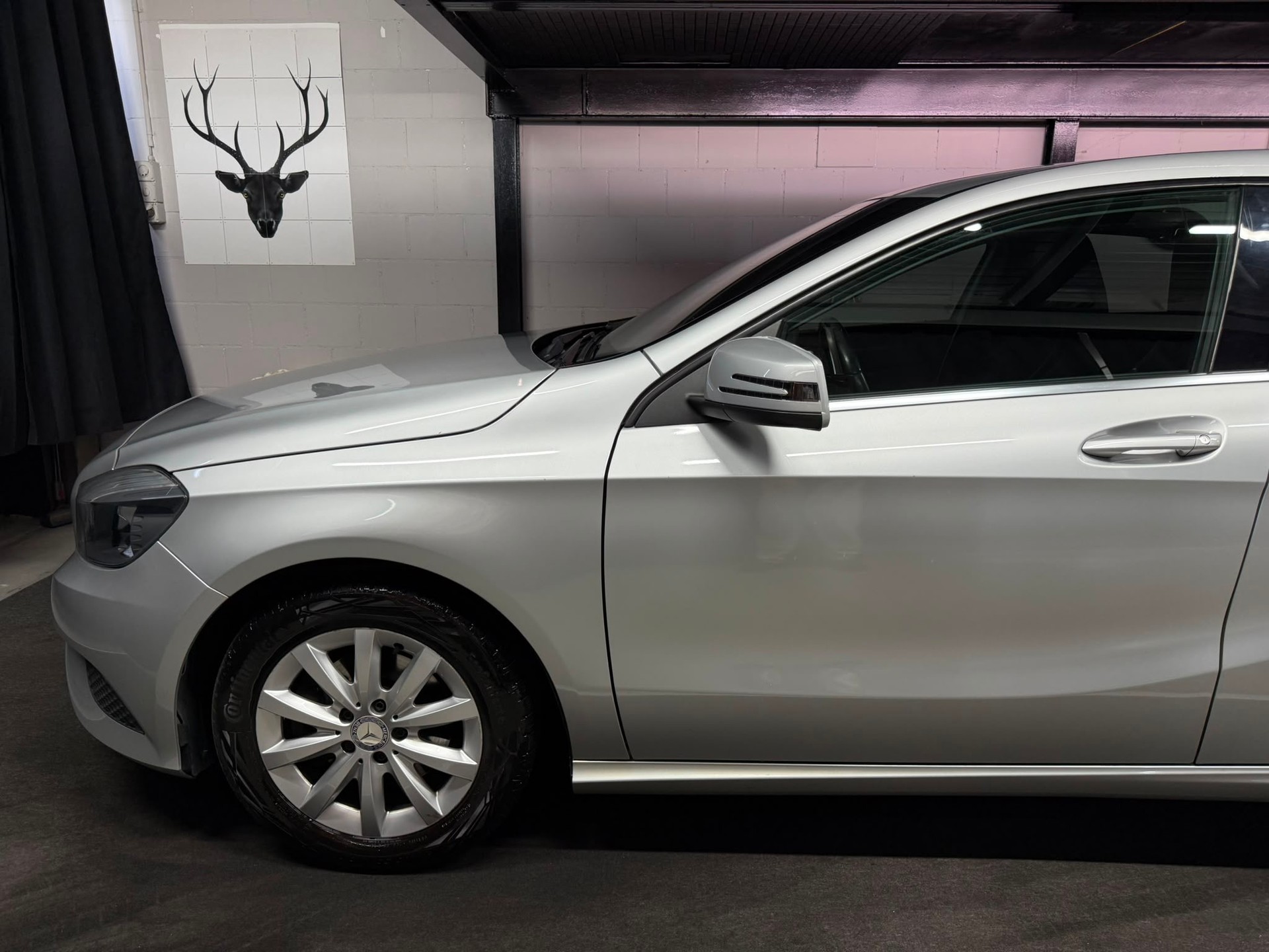 MERCEDES-BENZ A 180-image-6
