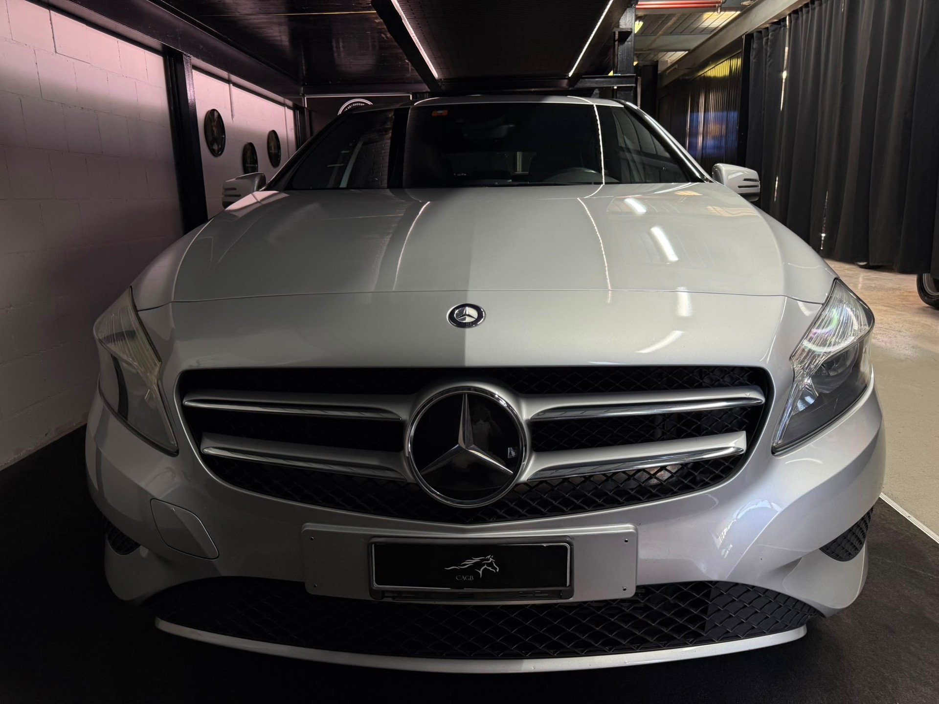MERCEDES-BENZ A 180-image-9