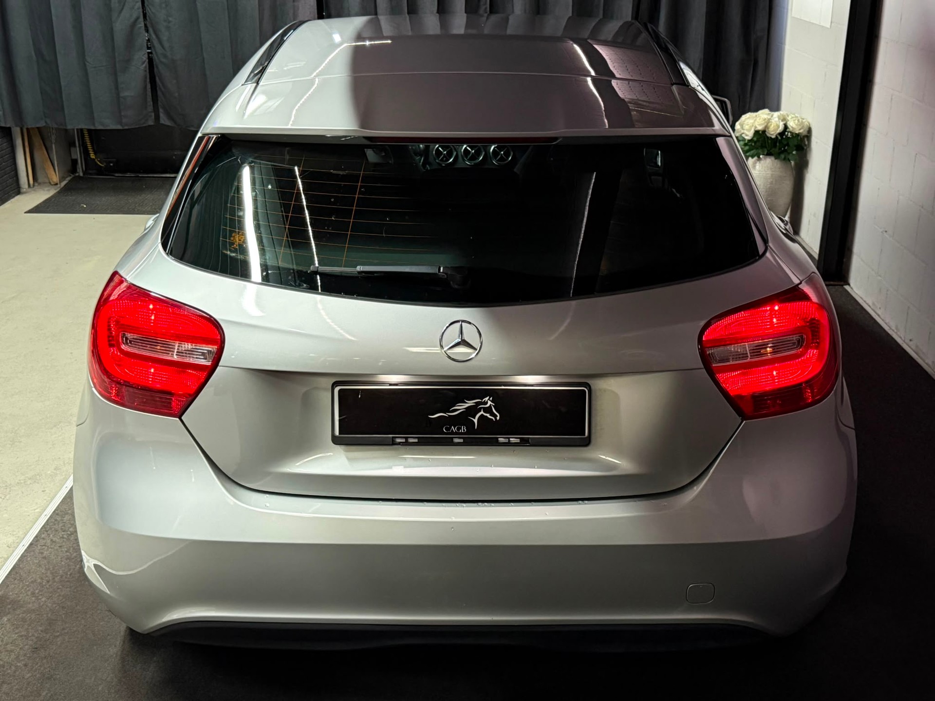 MERCEDES-BENZ A 180-image-3
