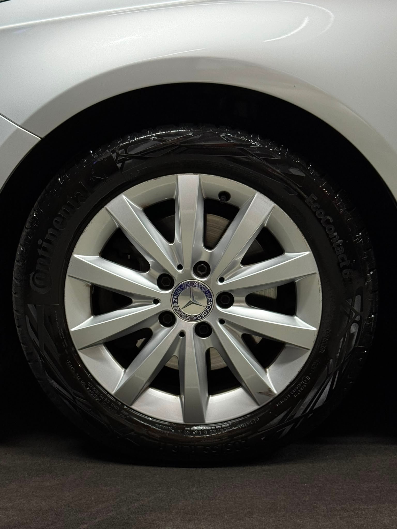MERCEDES-BENZ A 180-image-8