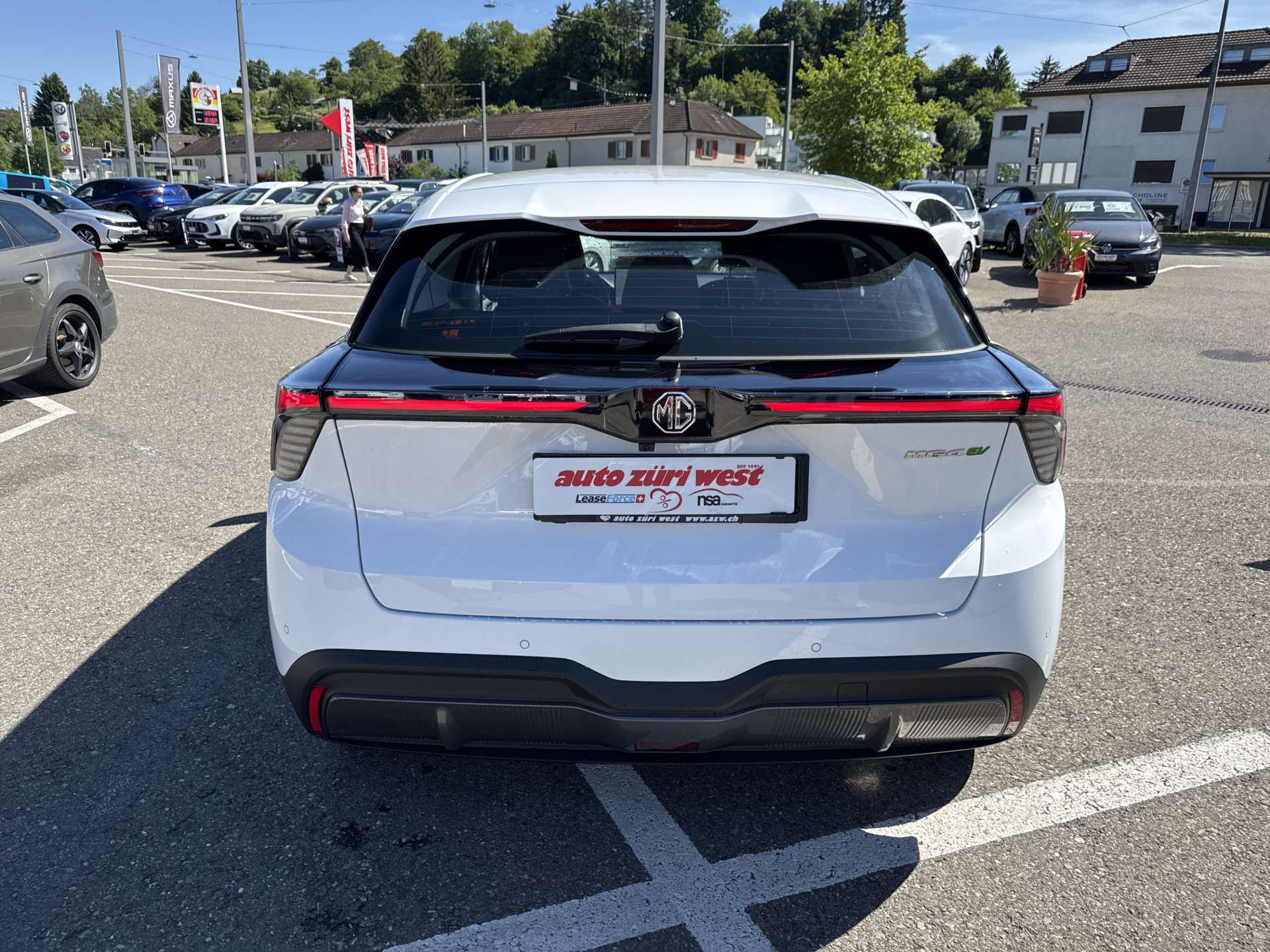 MG 4 EV 64kWh Premium Facelift Automat-image-14