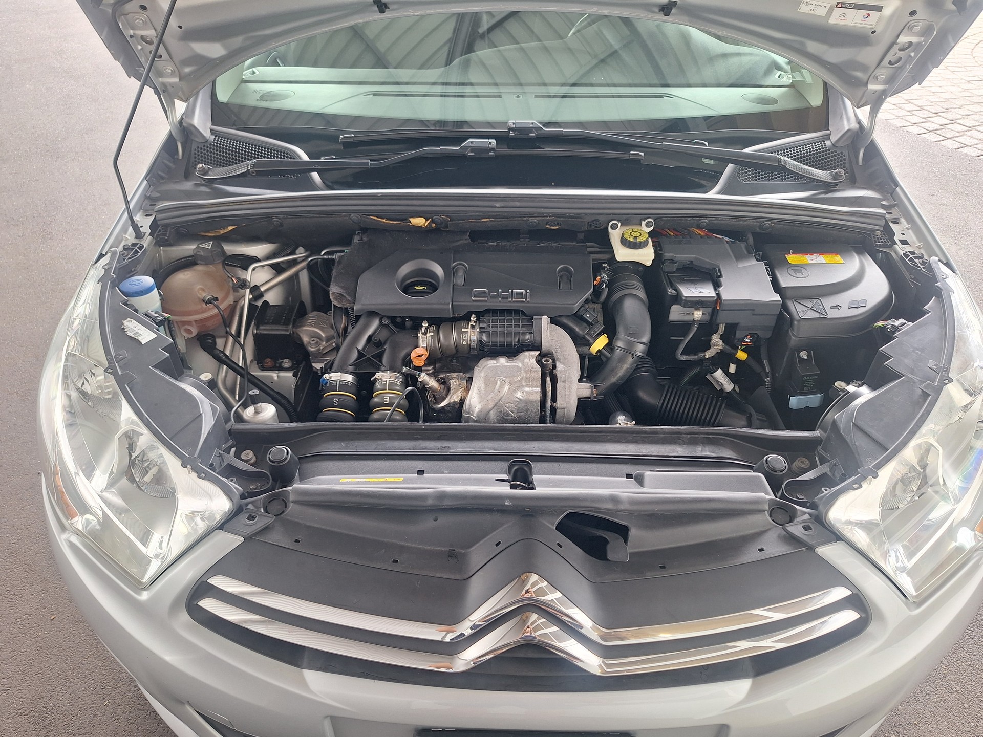 CITROEN C4 1.6 e-HDi Rossignol EGS6-image-11