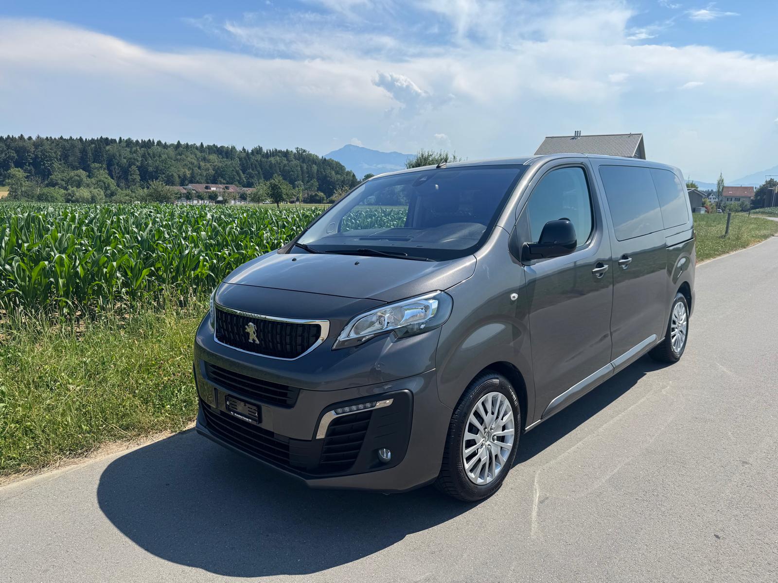 PEUGEOT Traveller 2.0 BlueHDi Business Standard EAT8 9 Plätzer-image-0