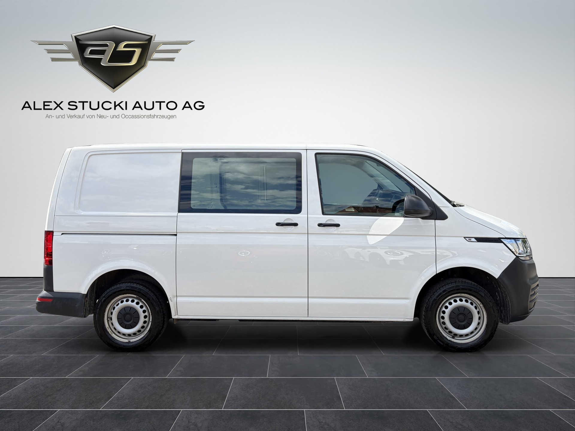 VW T6.1 2.0 TDI 4Motion DSG-image-3
