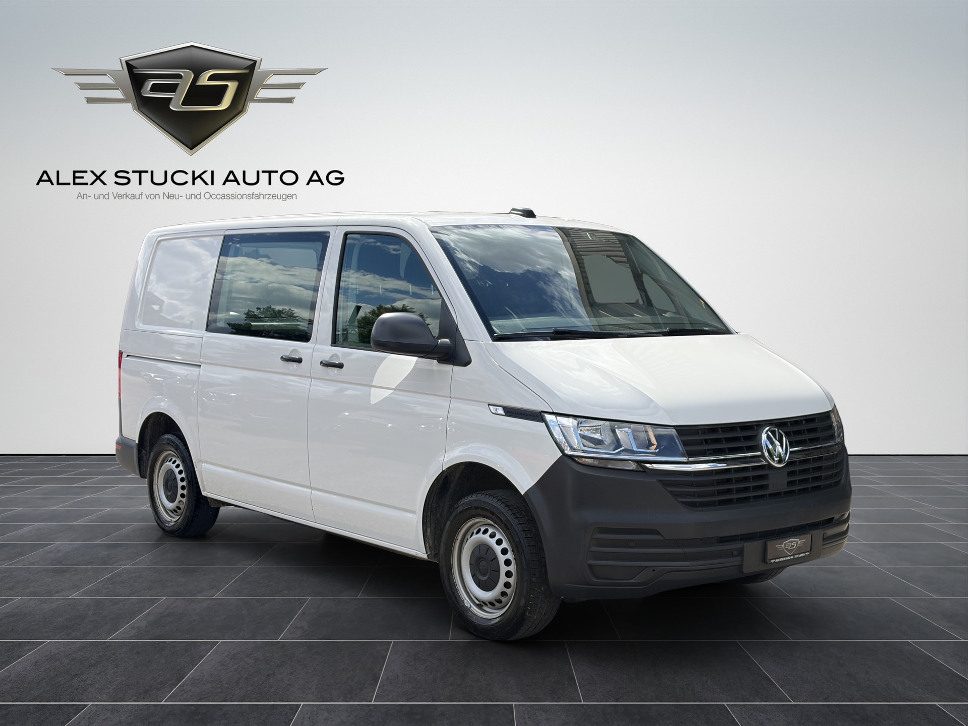 VW T6.1 2.0 TDI 4Motion DSG-image-0