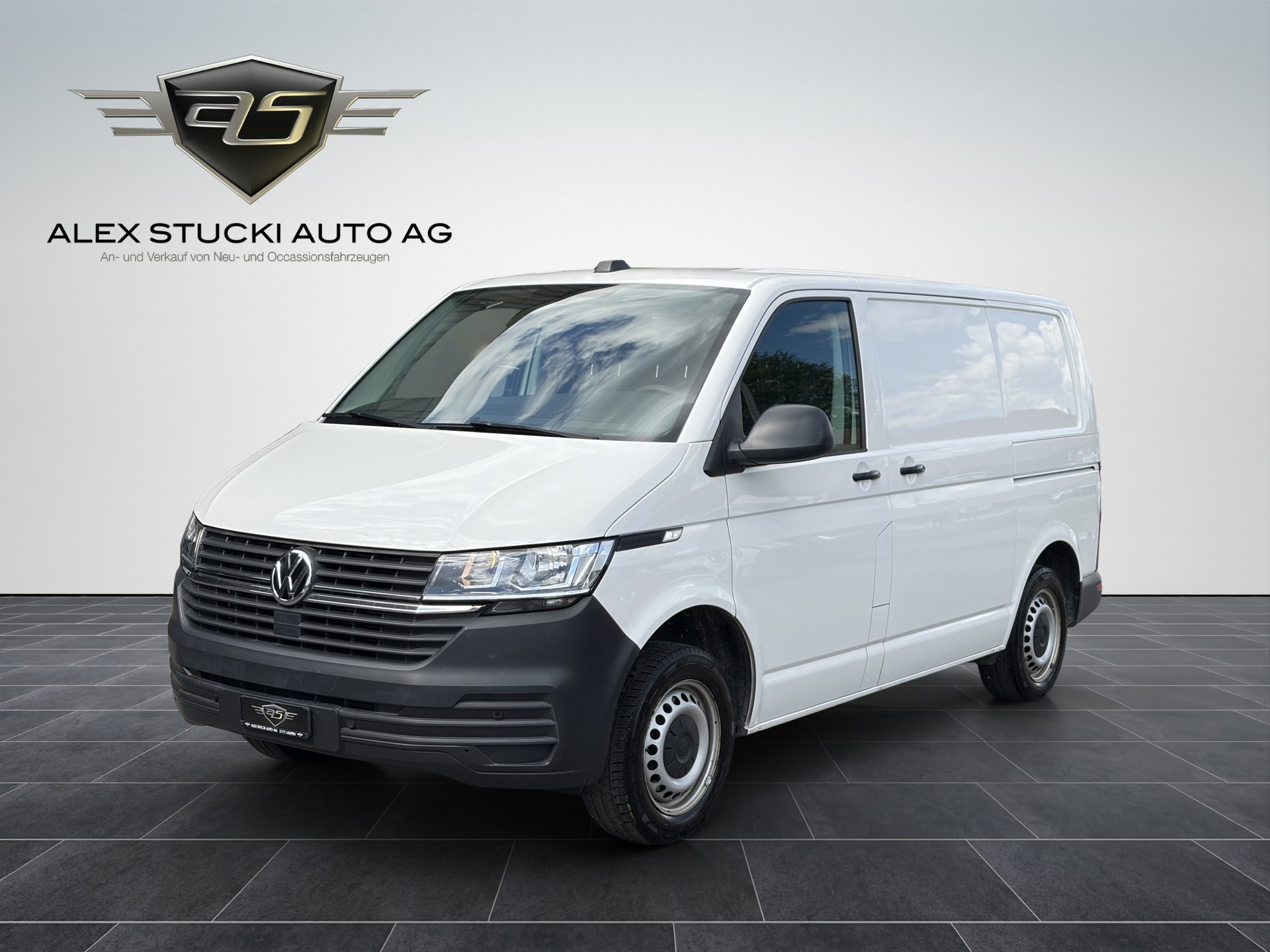 VW T6.1 2.0 TDI 4Motion DSG-image-2