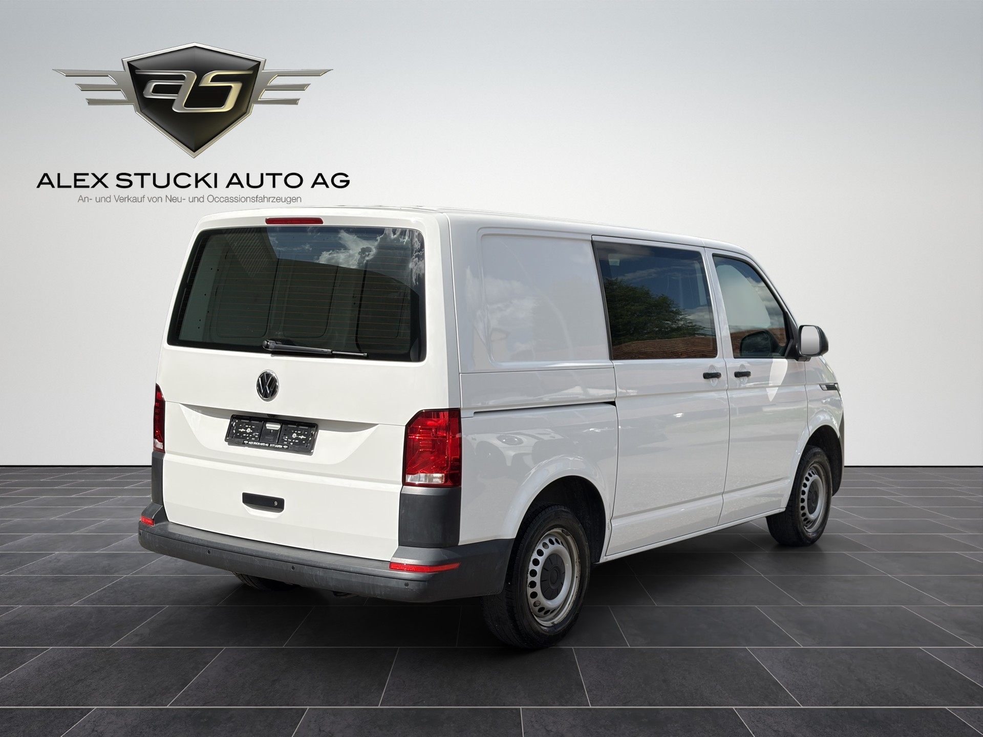 VW T6.1 2.0 TDI 4Motion DSG-image-7