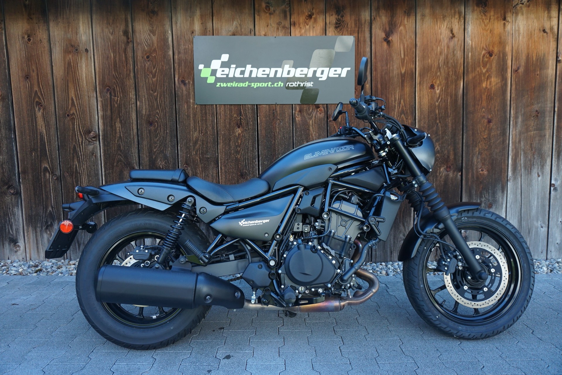 KAWASAKI Eliminator 500 SE ABS-showroom-element-2