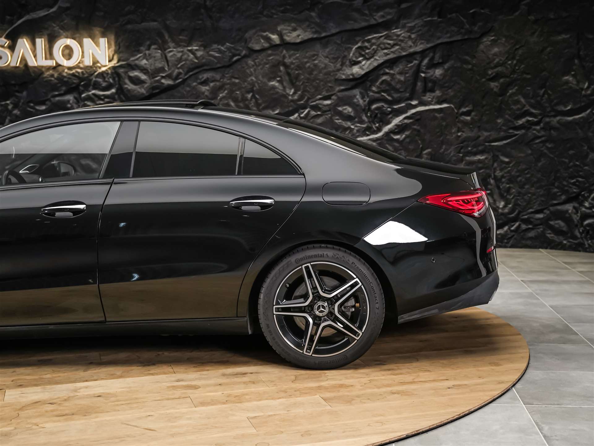 MERCEDES-BENZ CLA 250 Progressive 7G-DCT *Massage*Sitzlüftung*Panorama*Head-Up*AMG Felgen*-image-17