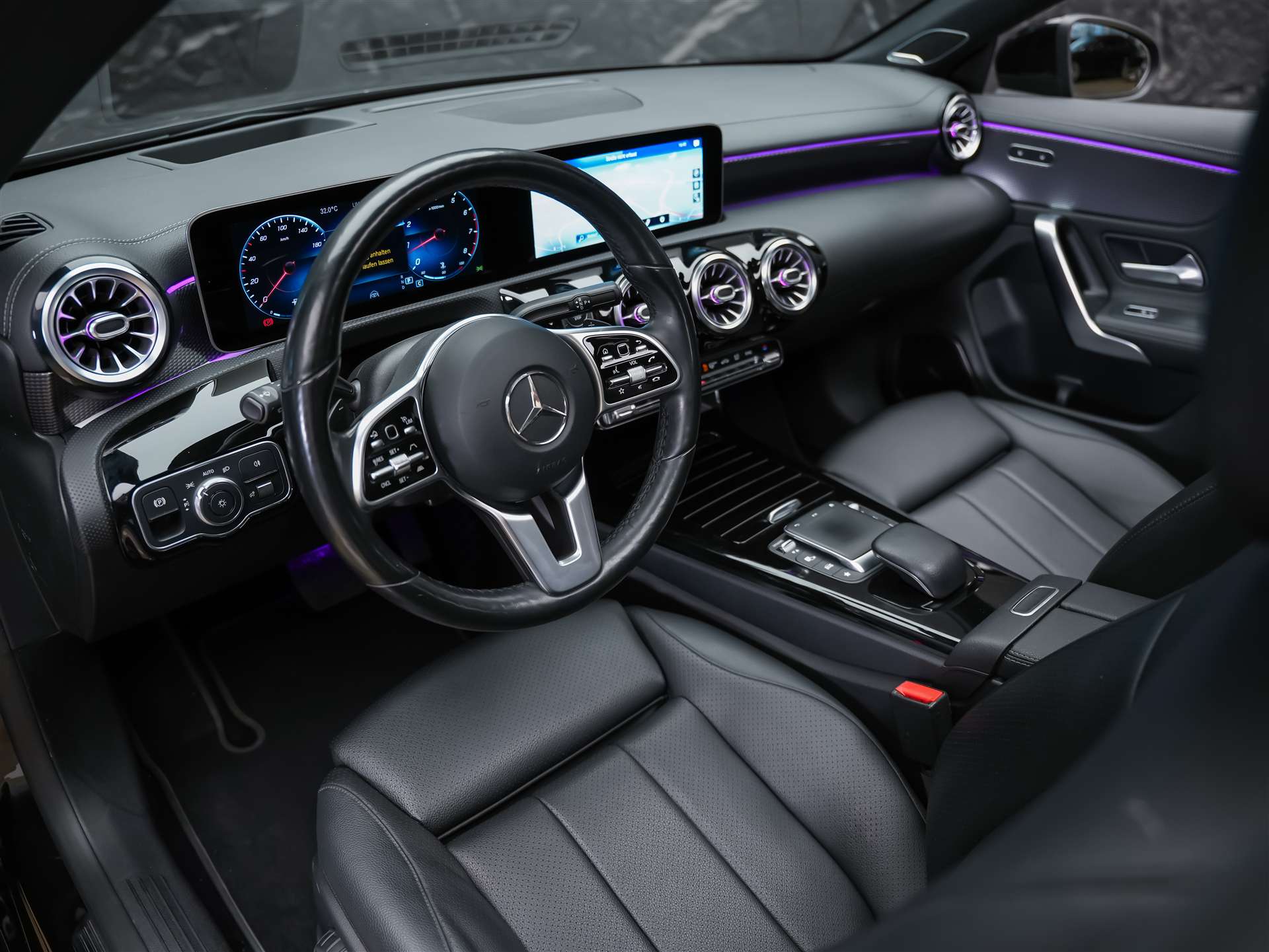 MERCEDES-BENZ CLA 250 Progressive 7G-DCT *Massage*Sitzlüftung*Panorama*Head-Up*AMG Felgen*-image-7