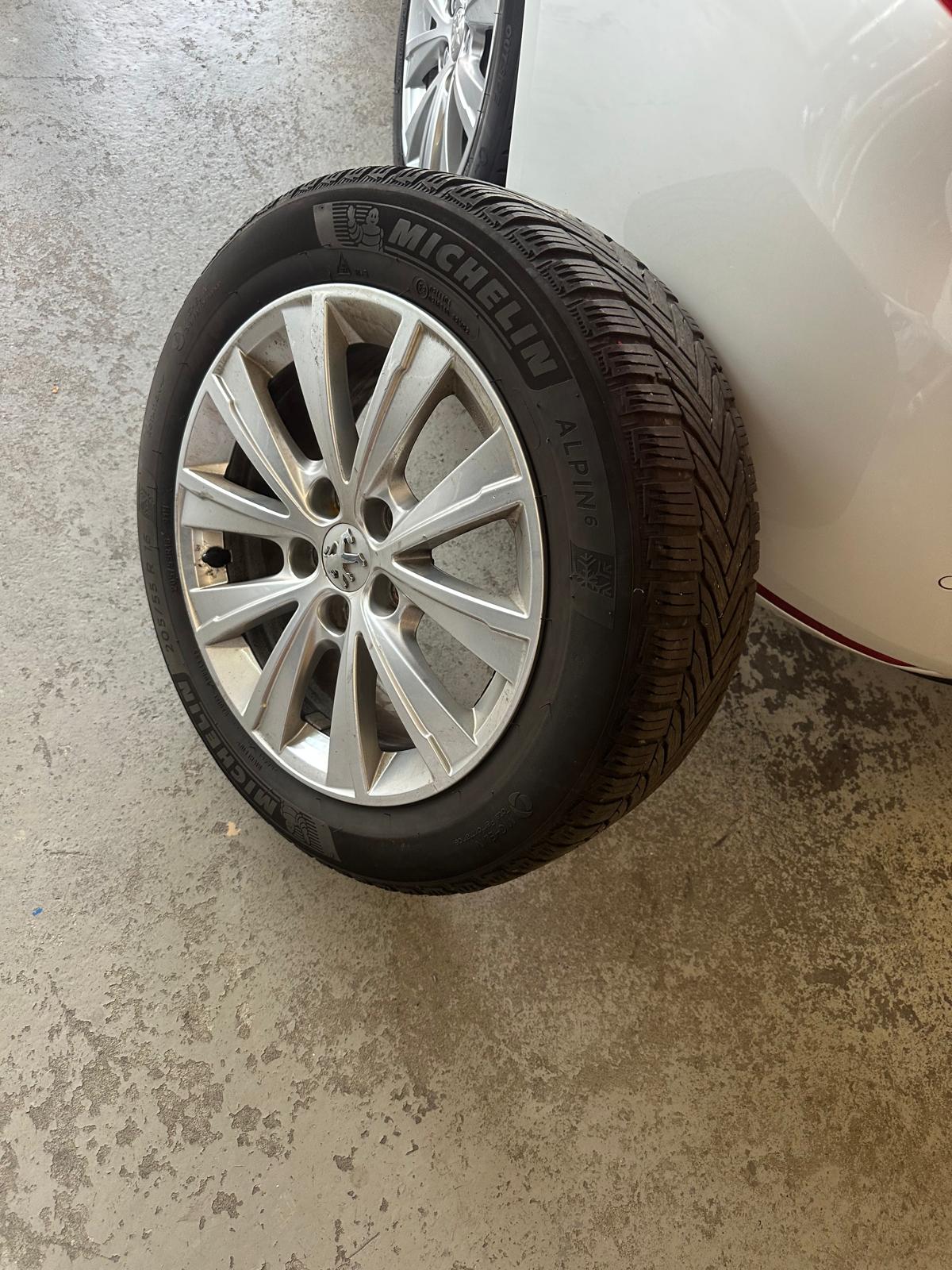 PEUGEOT 308 SW 1.2 THP Allure Automatic-image-15