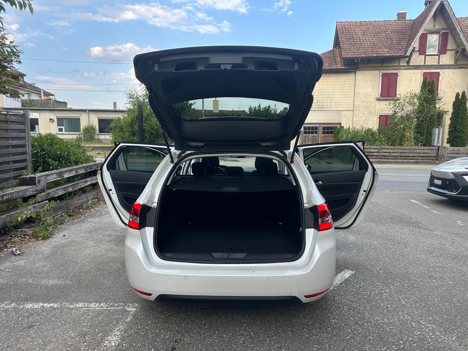 PEUGEOT 308 SW 1.2 THP Allure Automatic-image-6